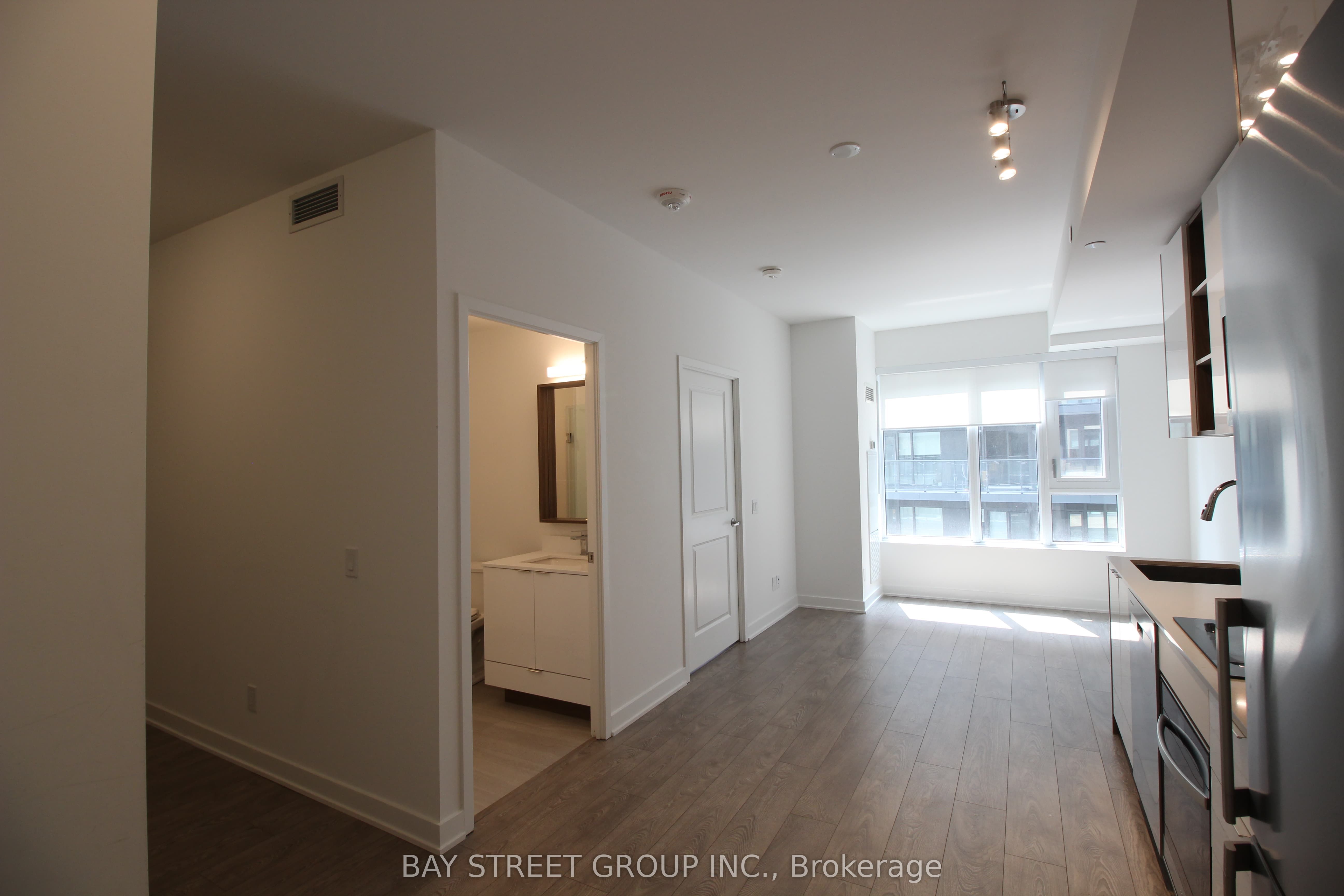 #814 - 543 Richmond Street Property Photo 8