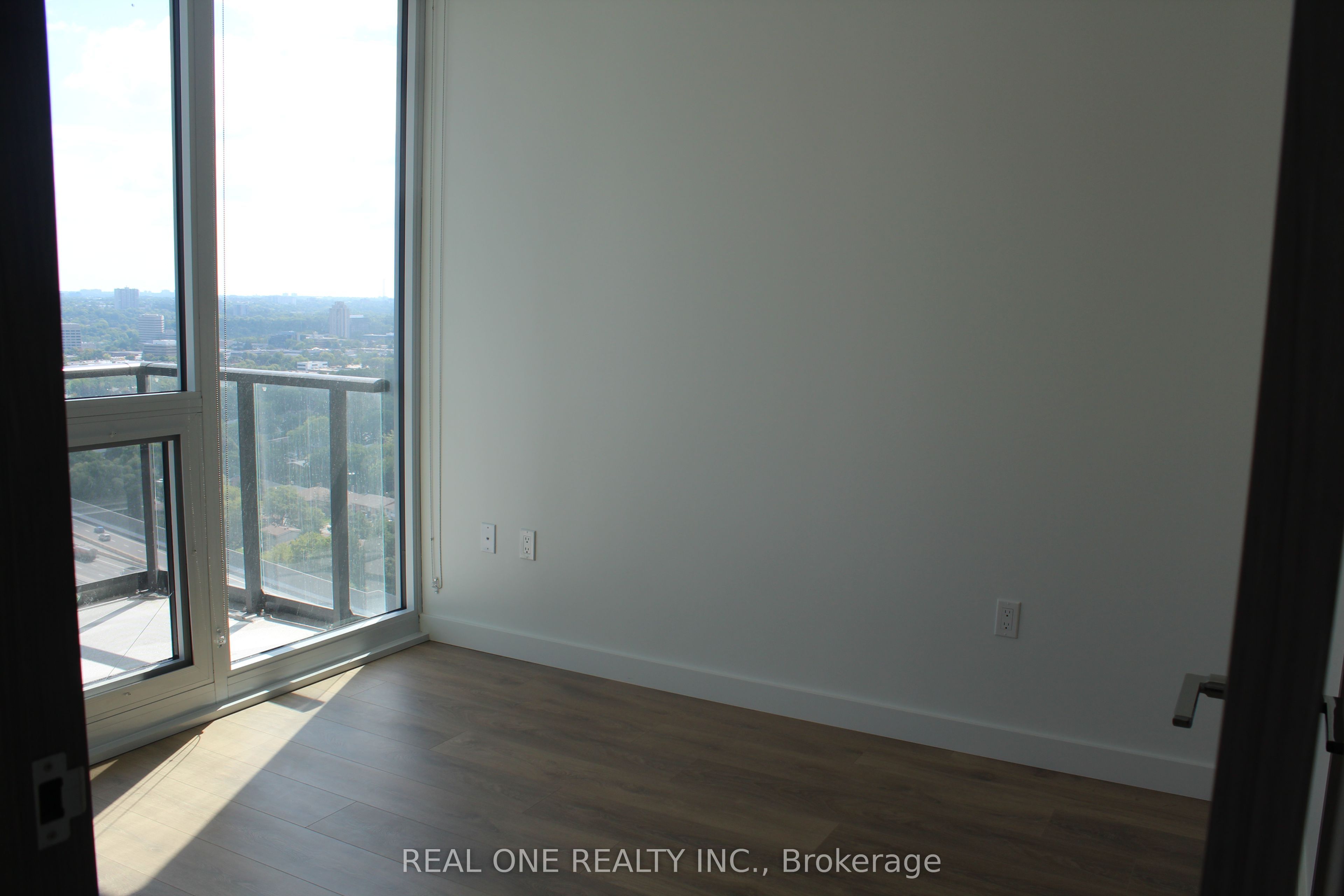 95 Mcmahon Drive 2701 Property Photo 8