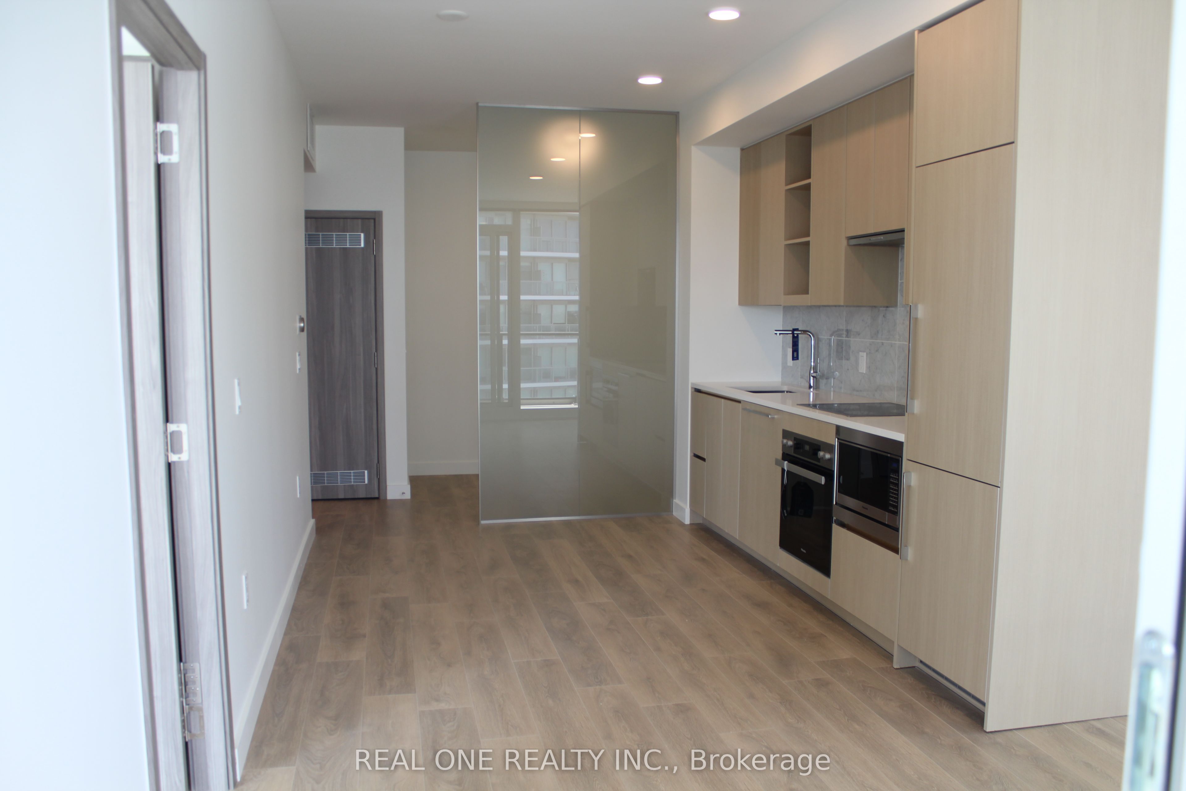 95 Mcmahon Drive 2701 Property Photo 26