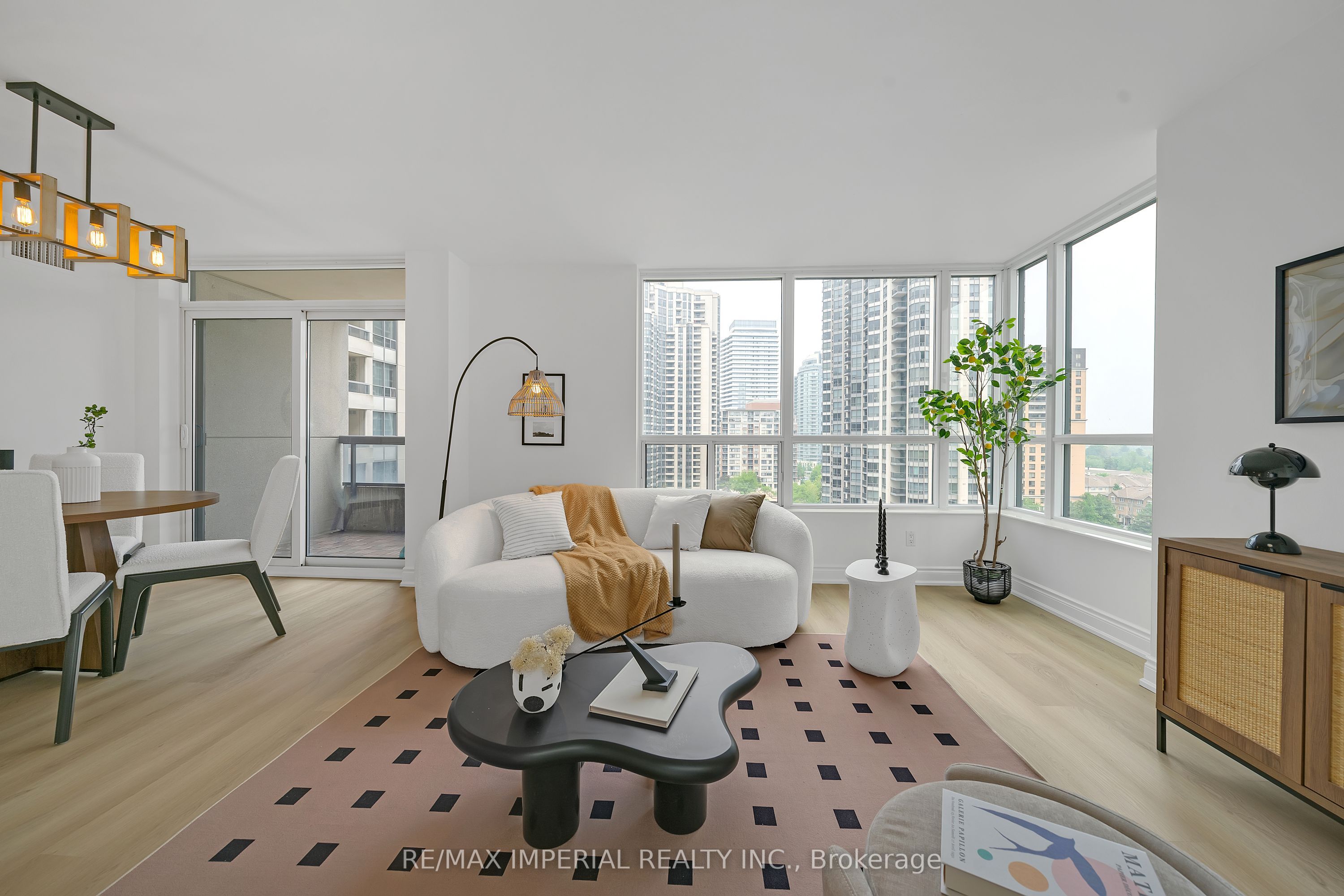 #1211 - 5 Northtown Way Property Photo 15