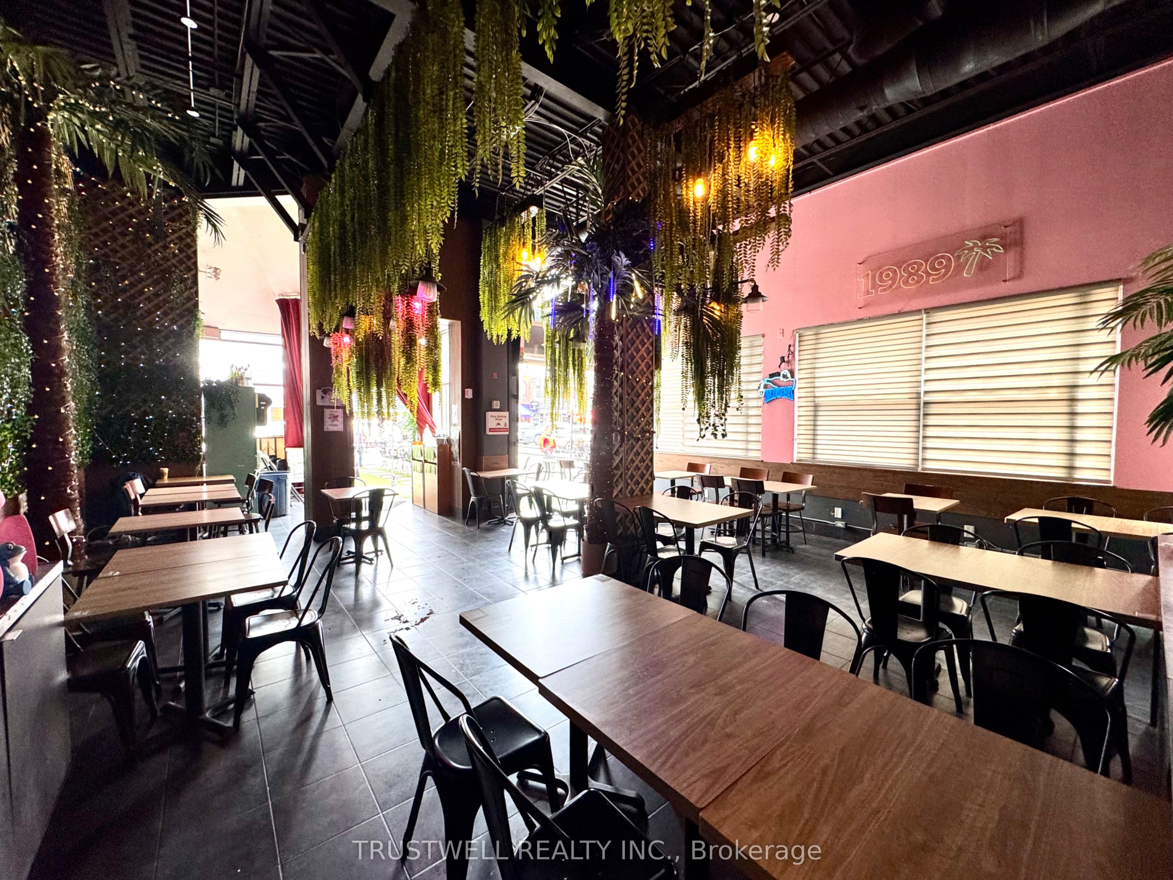 542 Church Street Property Photo 8