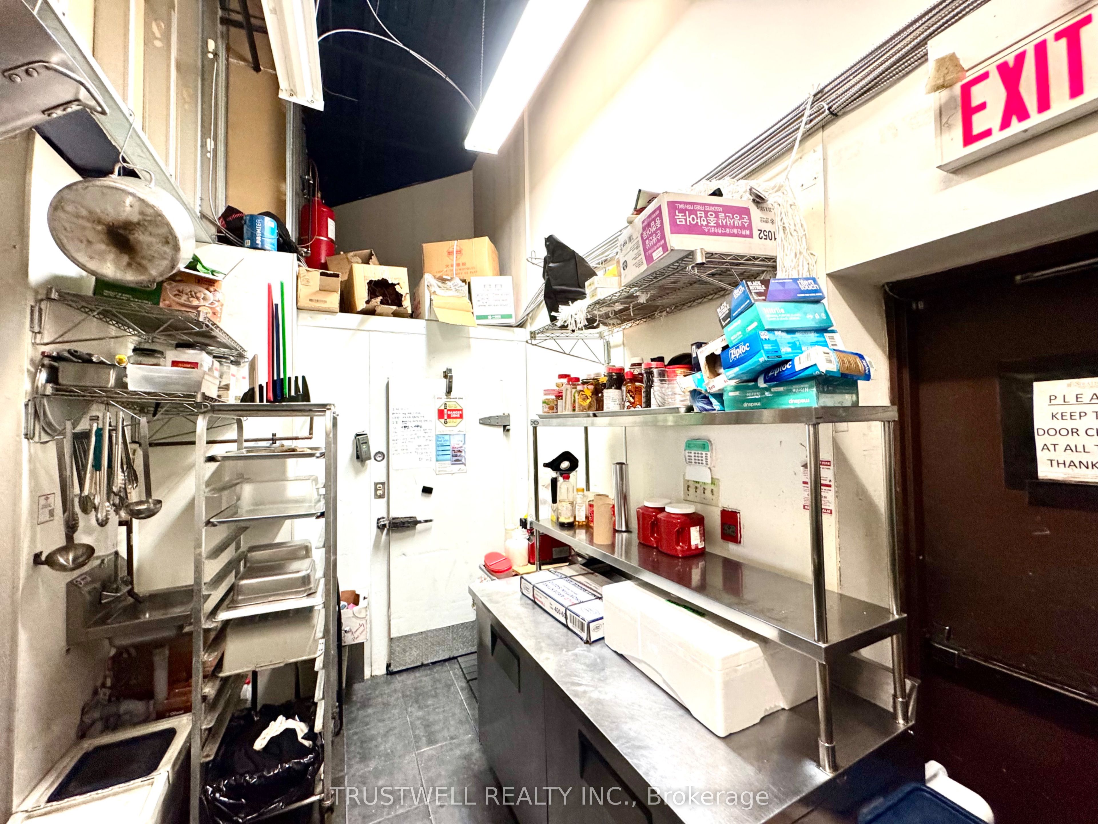 542 Church Street Property Photo 12