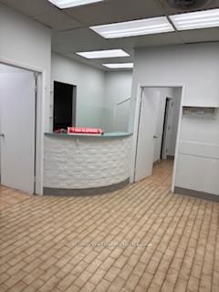 2820 Victoria Park Avenue Property Photo 4