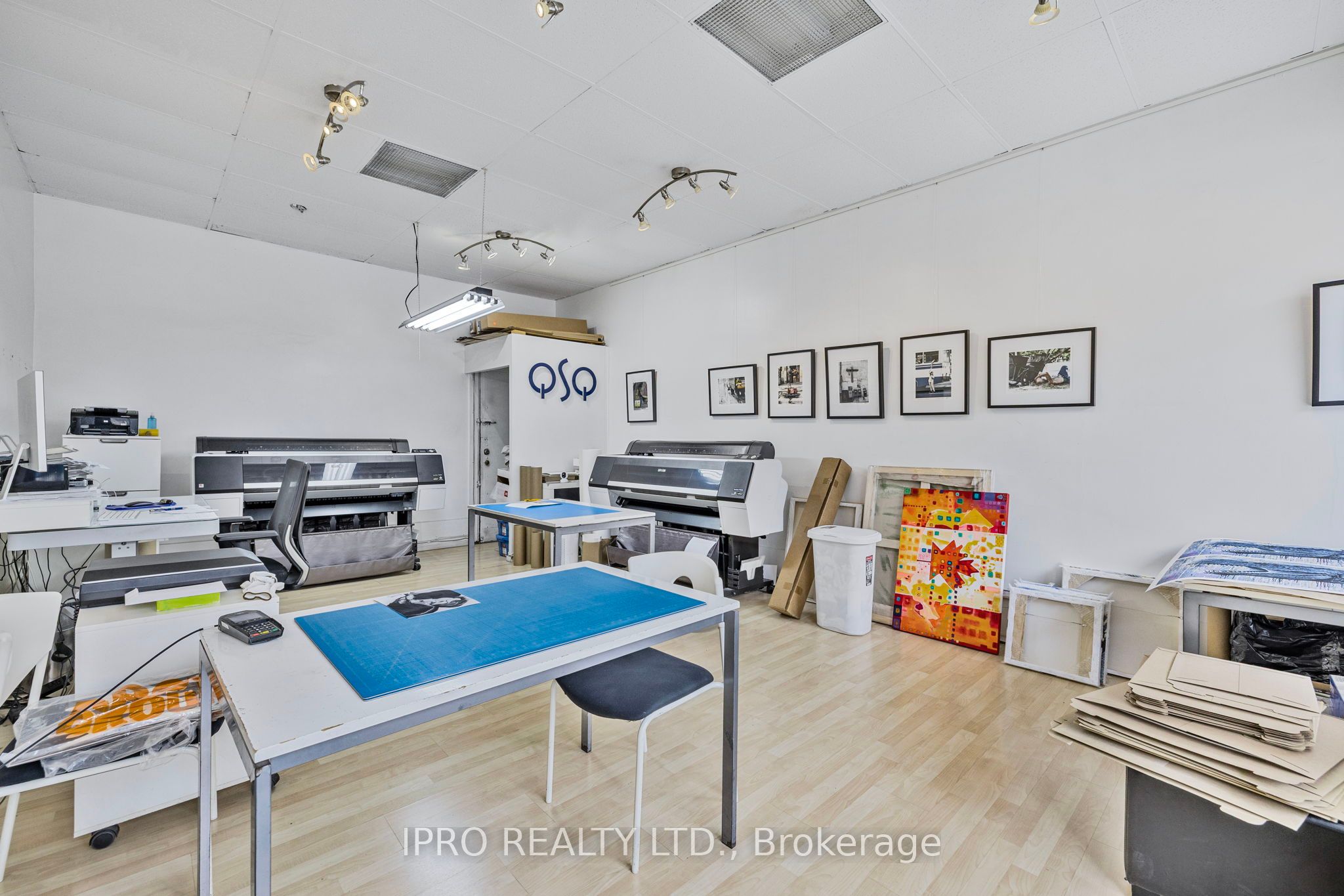 845 College Street Property Photo 6