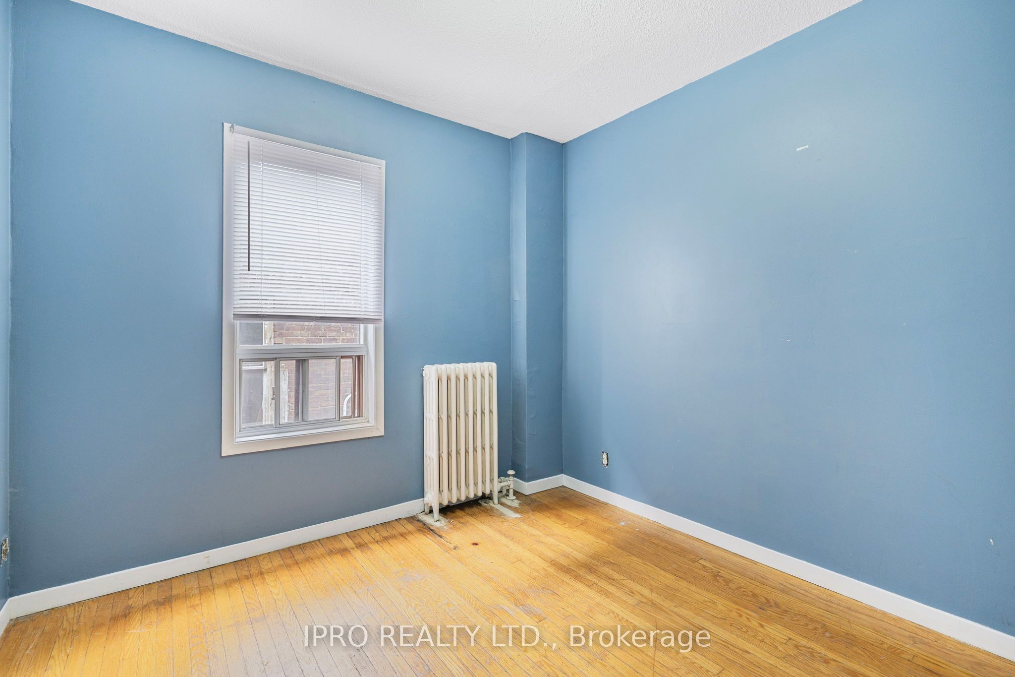 845 College Street Property Photo 26