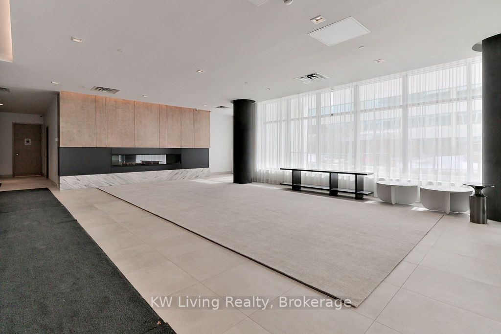 180 Fairview Mall Drive 1210 Property Photo 14