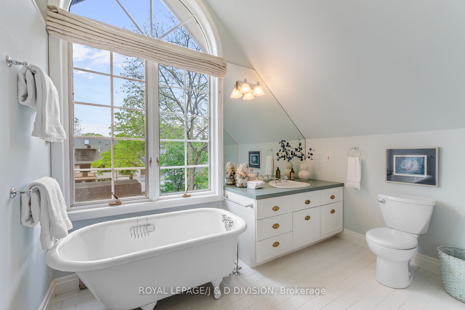 77 Highbourne Road Property Photo 31