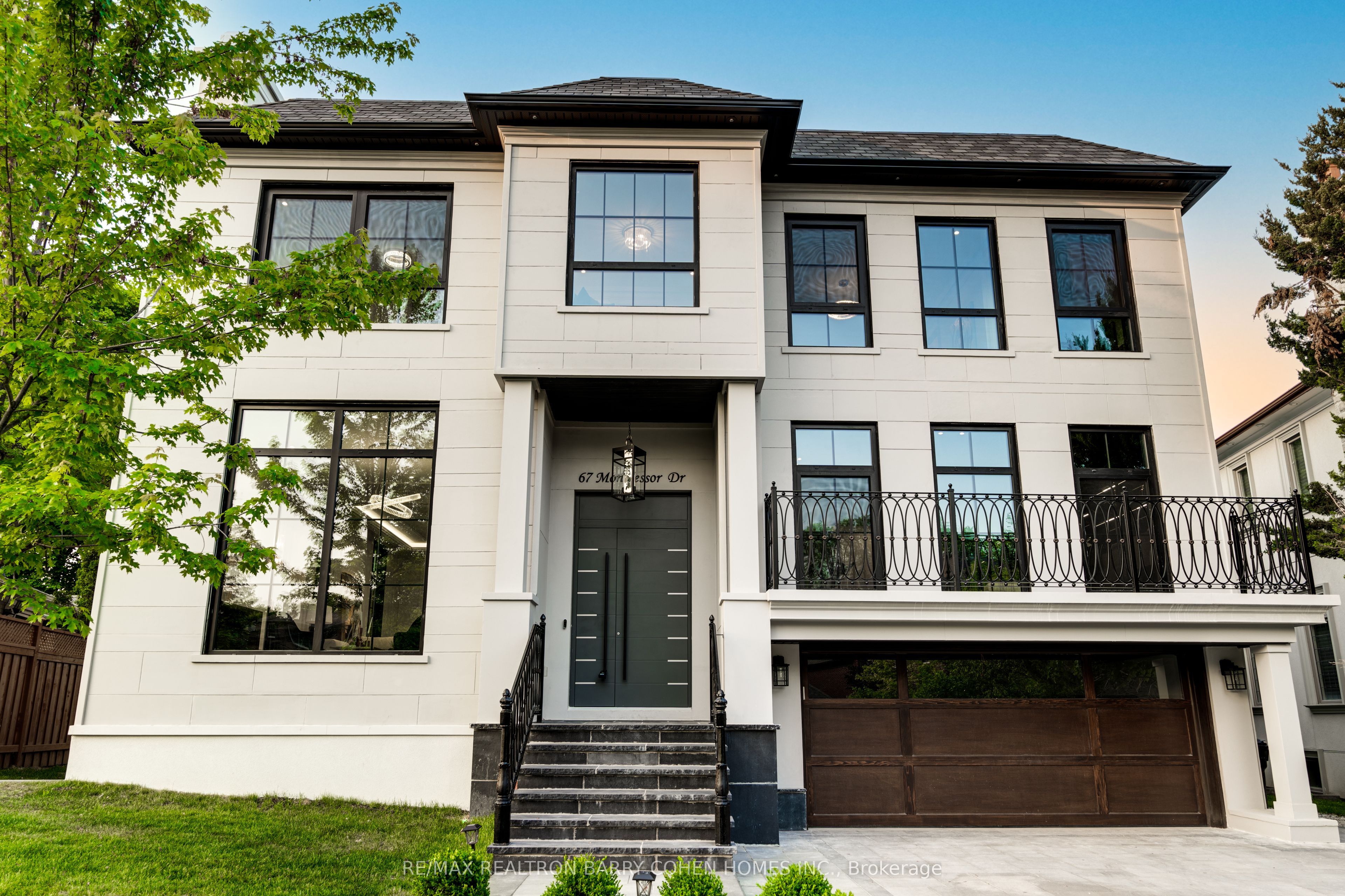67 Montressor Drive N Property Photo 1