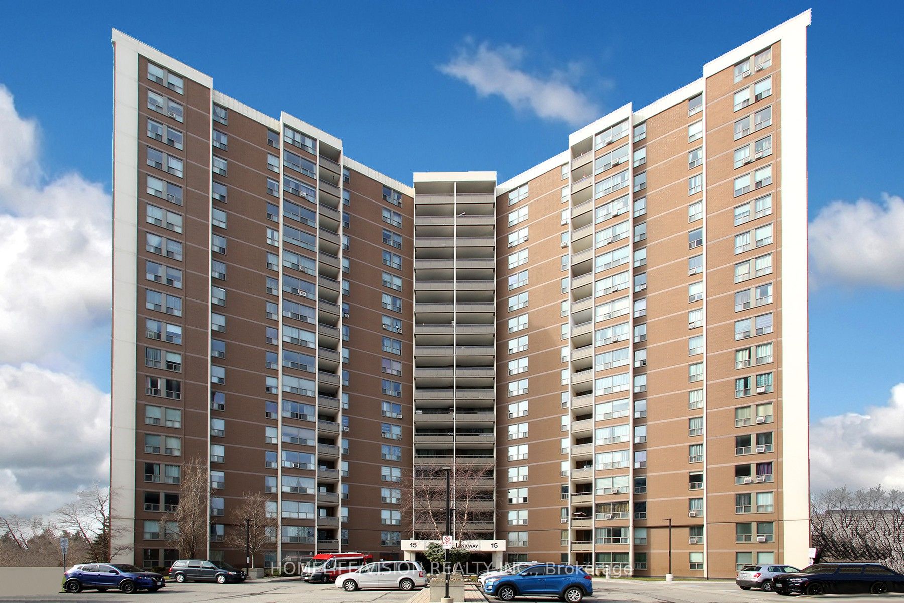 #409 - 15 Vicora Linkway Property Photo 1