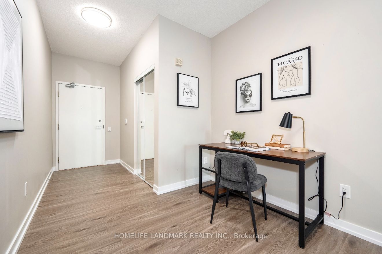 #1811 - 33 Singer Court Property Photo 3