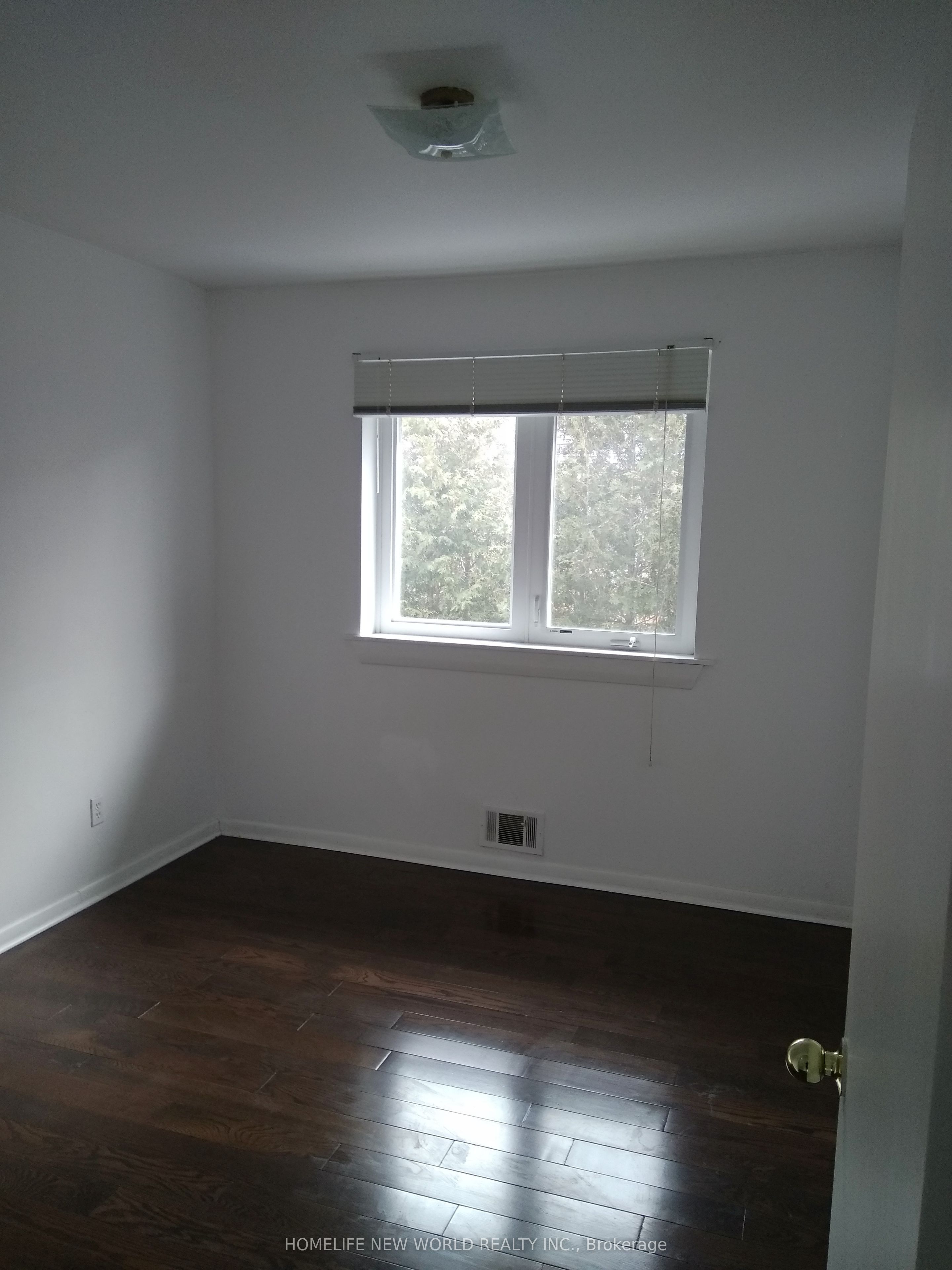 96 Berkinshaw Crescent Property Photo 10