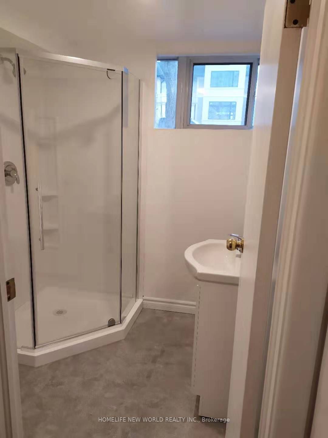 96 Berkinshaw Crescent Property Photo 17