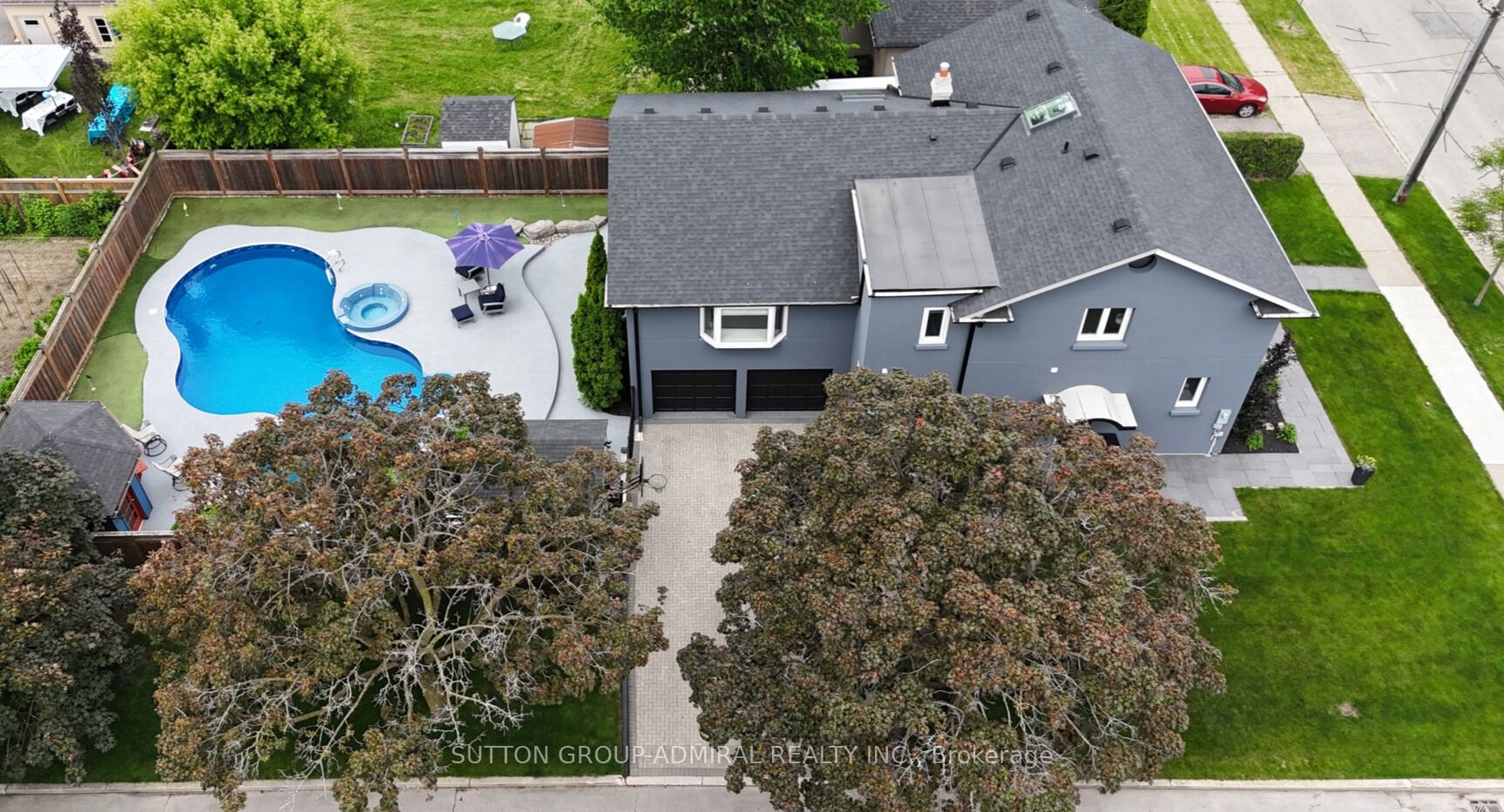 479 Hounslow Avenue Property Photo 1