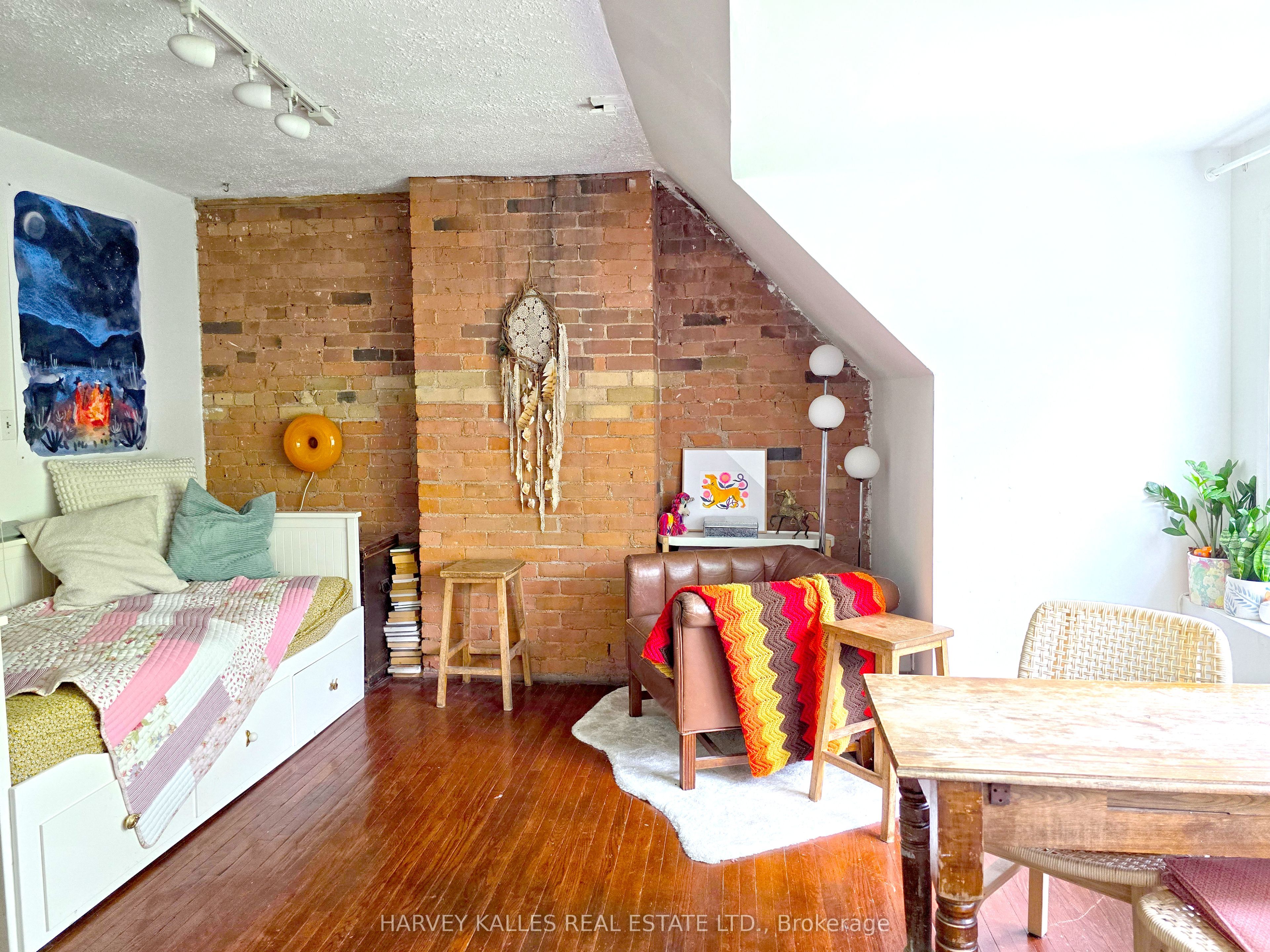 107 Pembroke Street Property Photo 8