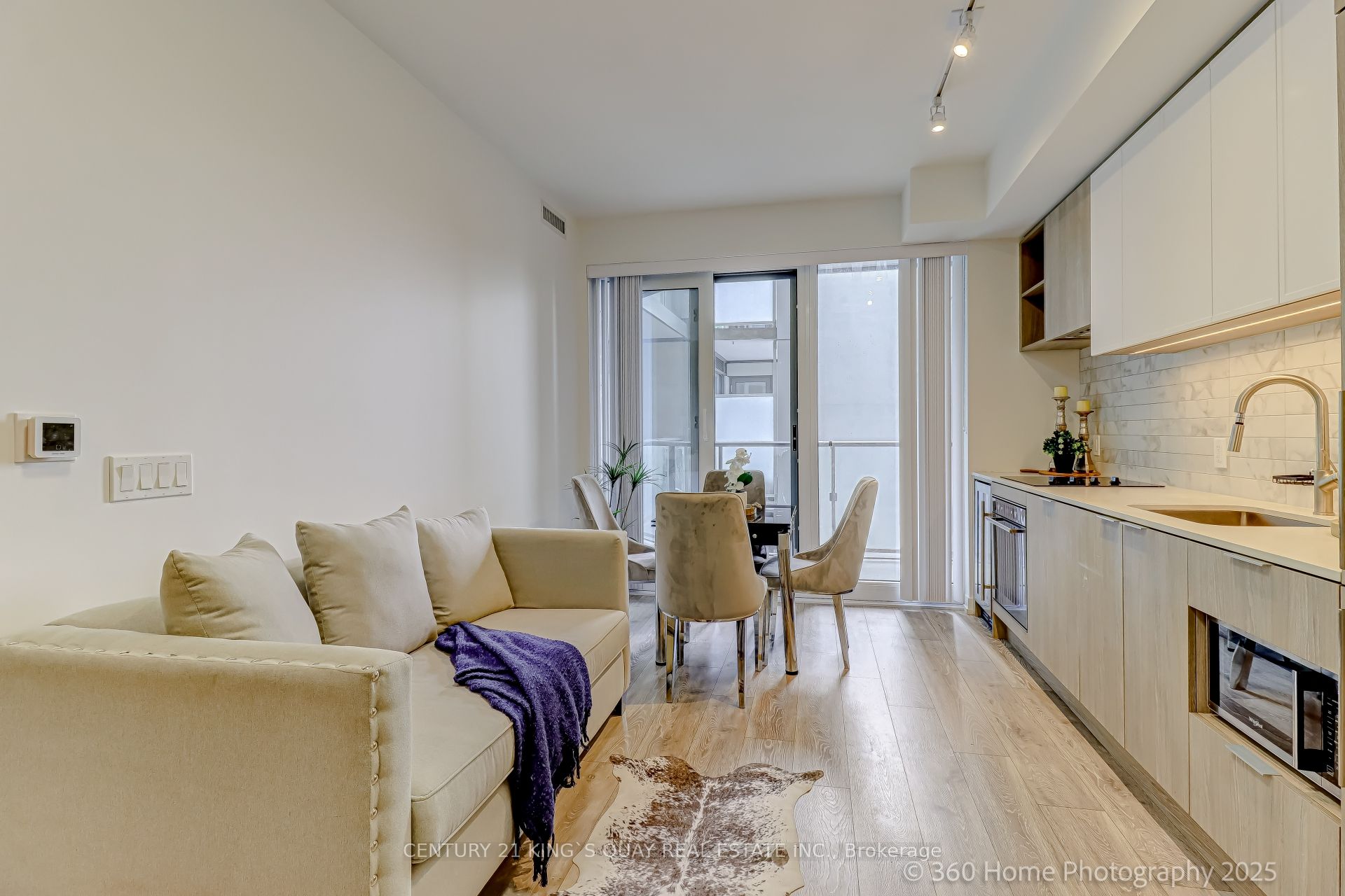 #601 - 2020 Bathurst Street Property Photo 1