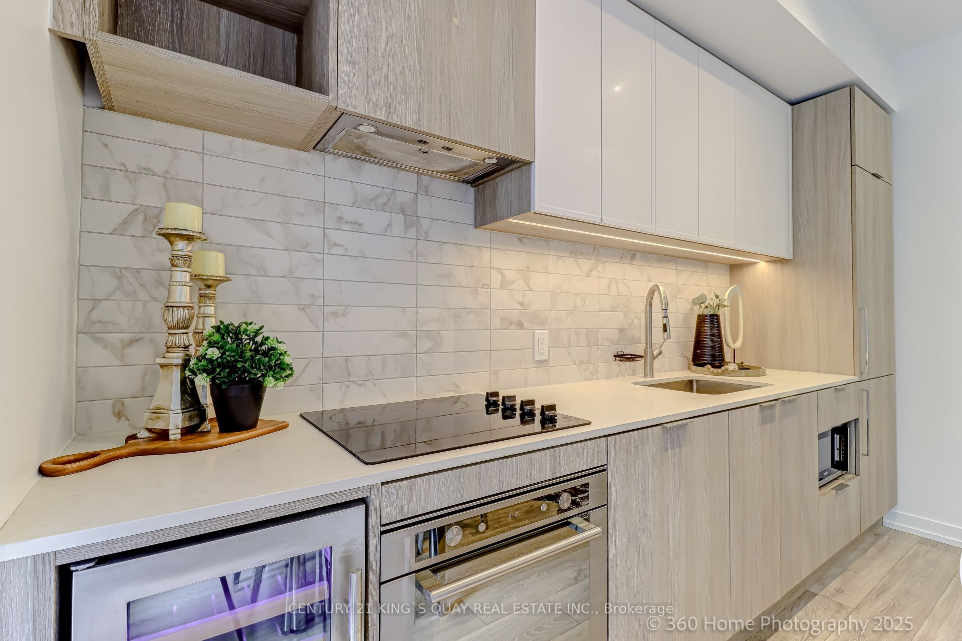 #601 - 2020 Bathurst Street Property Photo 5