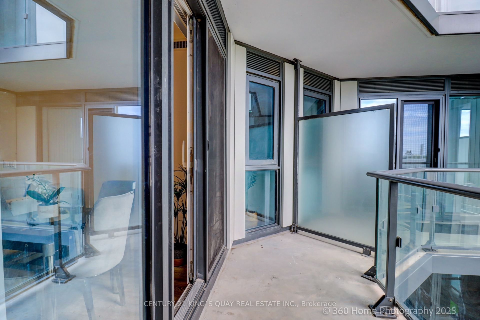 #601 - 2020 Bathurst Street Property Photo 6