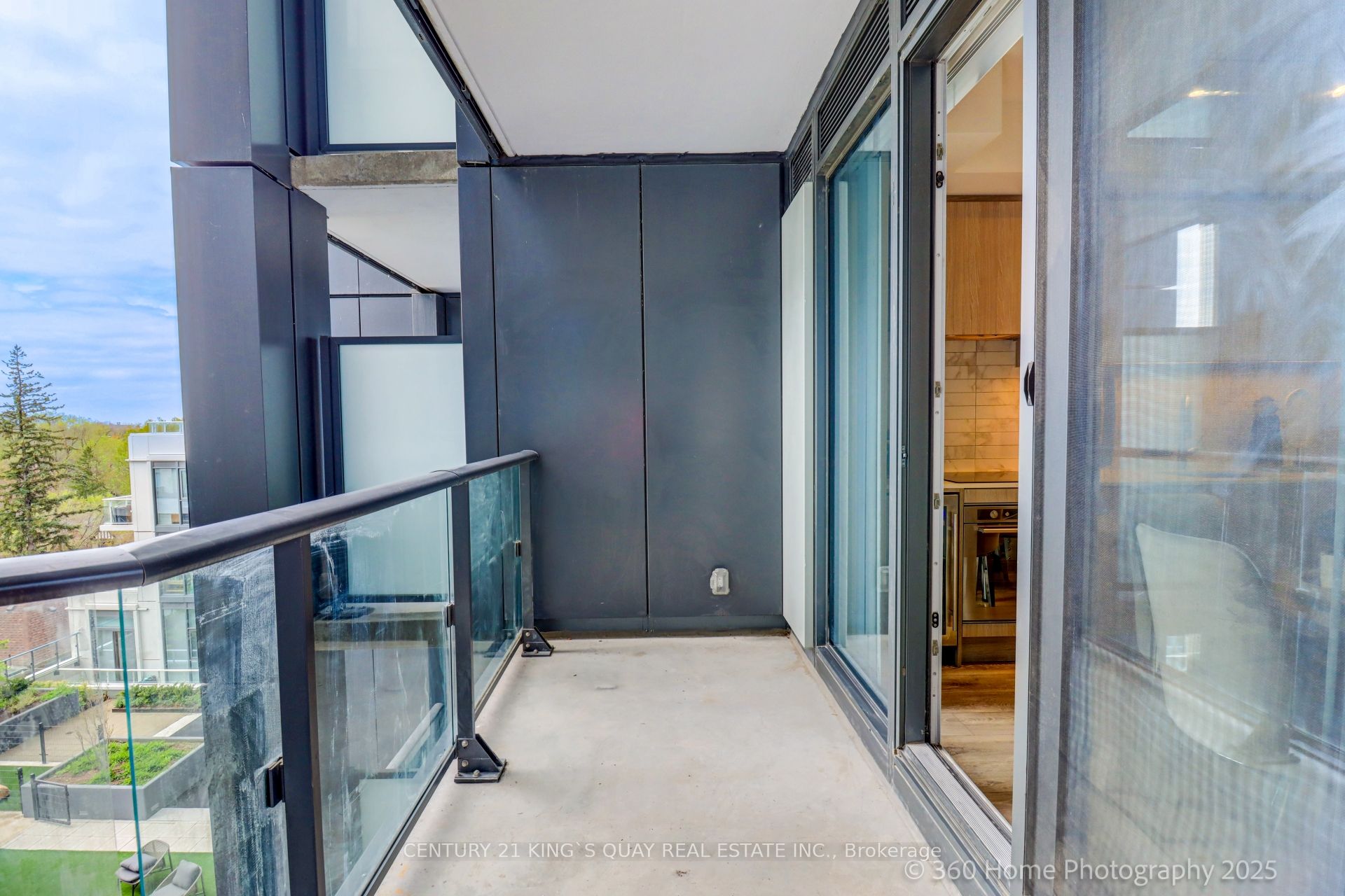 #601 - 2020 Bathurst Street Property Photo 7