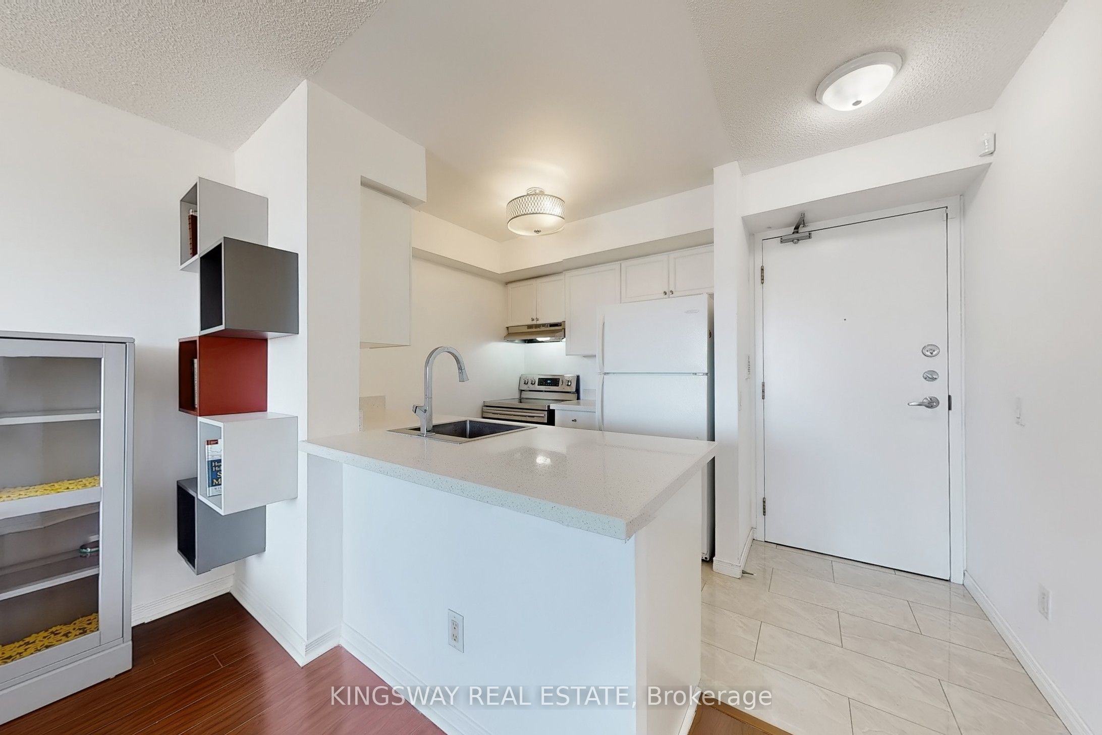 #2007 - 155 Beecroft Road Property Photo 7