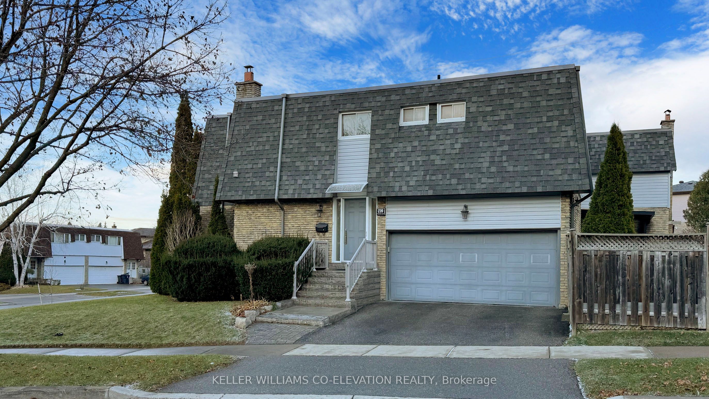 239 Pineway Blvd Boulevard Property Photo 1