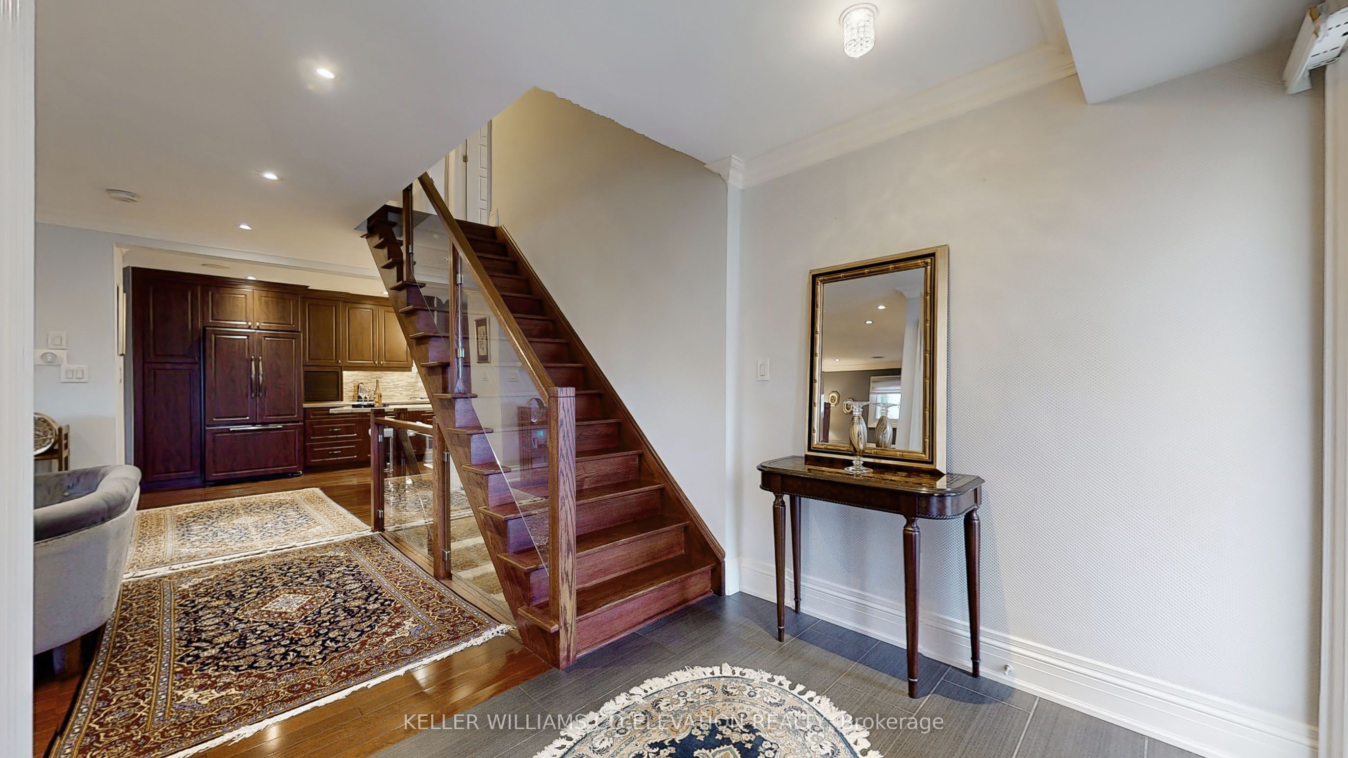 239 Pineway Blvd Boulevard Property Photo 7