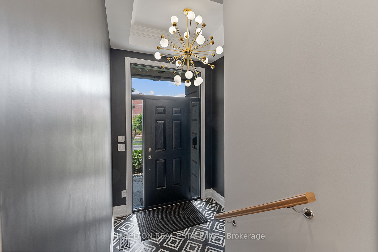 258 Spadina Road Property Photo 4