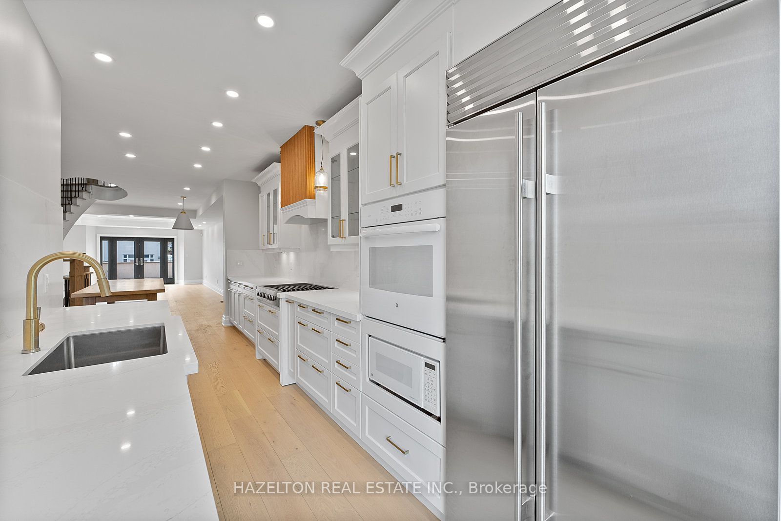 258 Spadina Road Property Photo 9