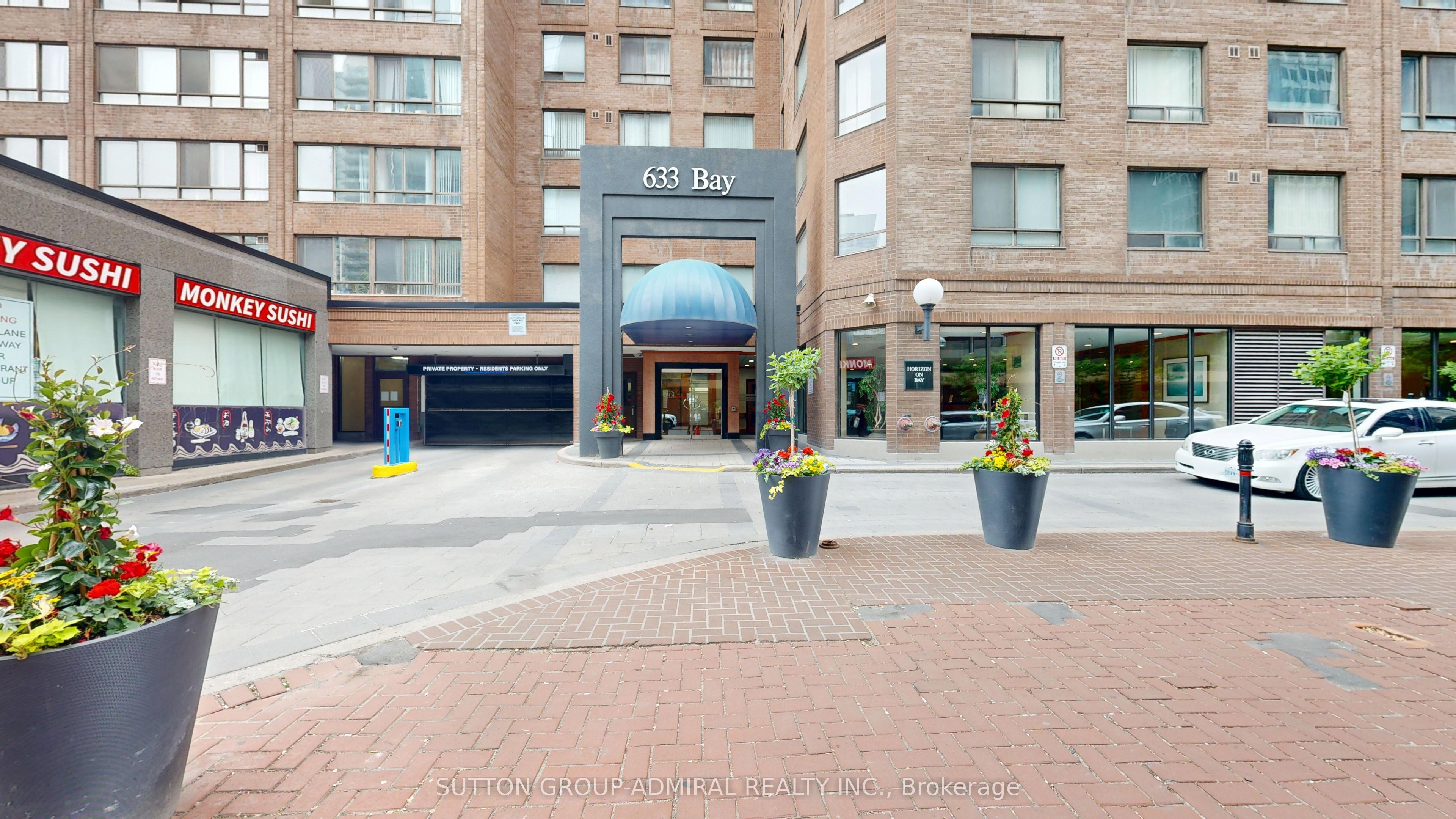 #201 - 633 Bay Street Property Photo 1