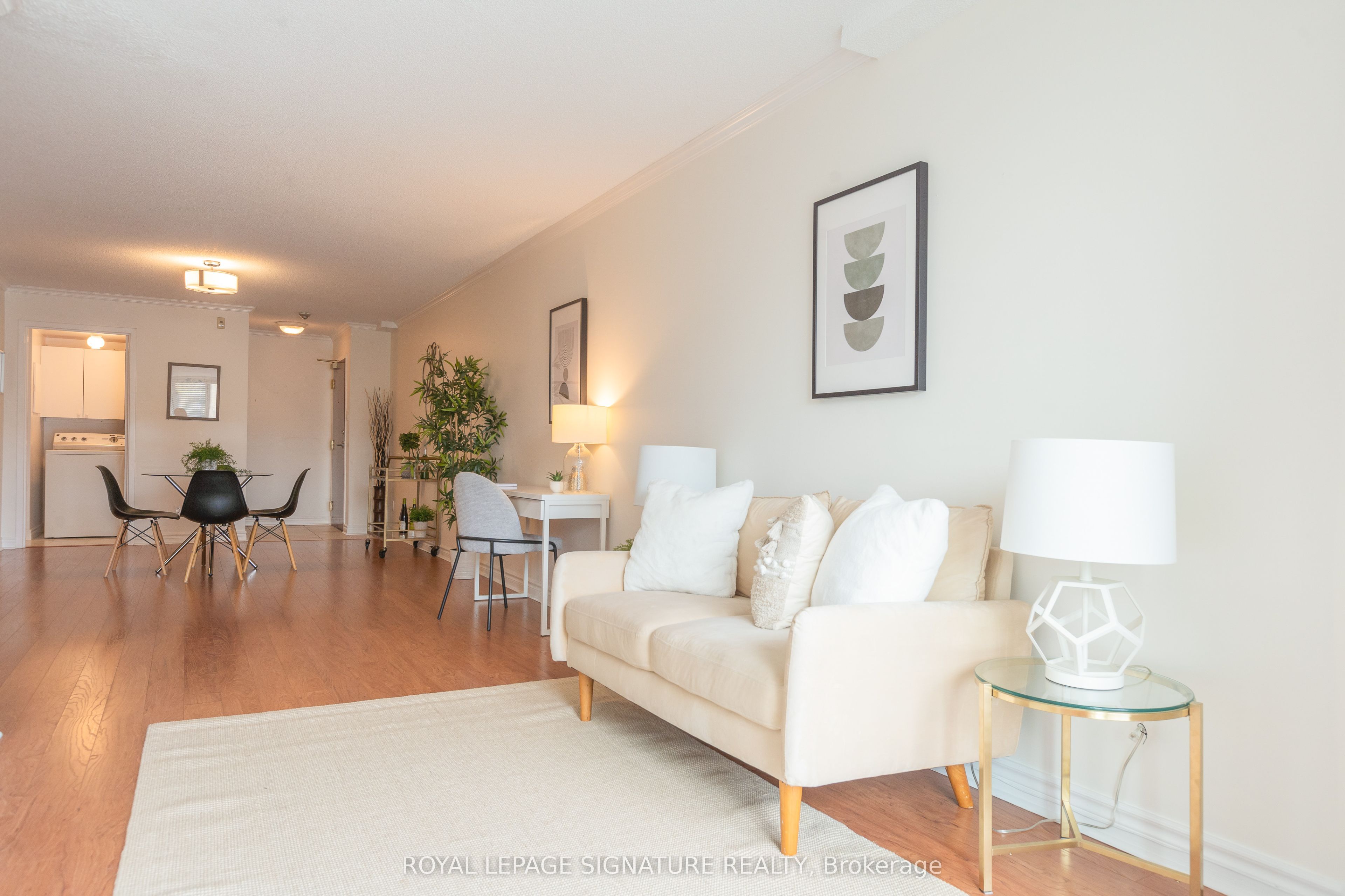 #206 - 356 Mcrae Drive Property Photo 4