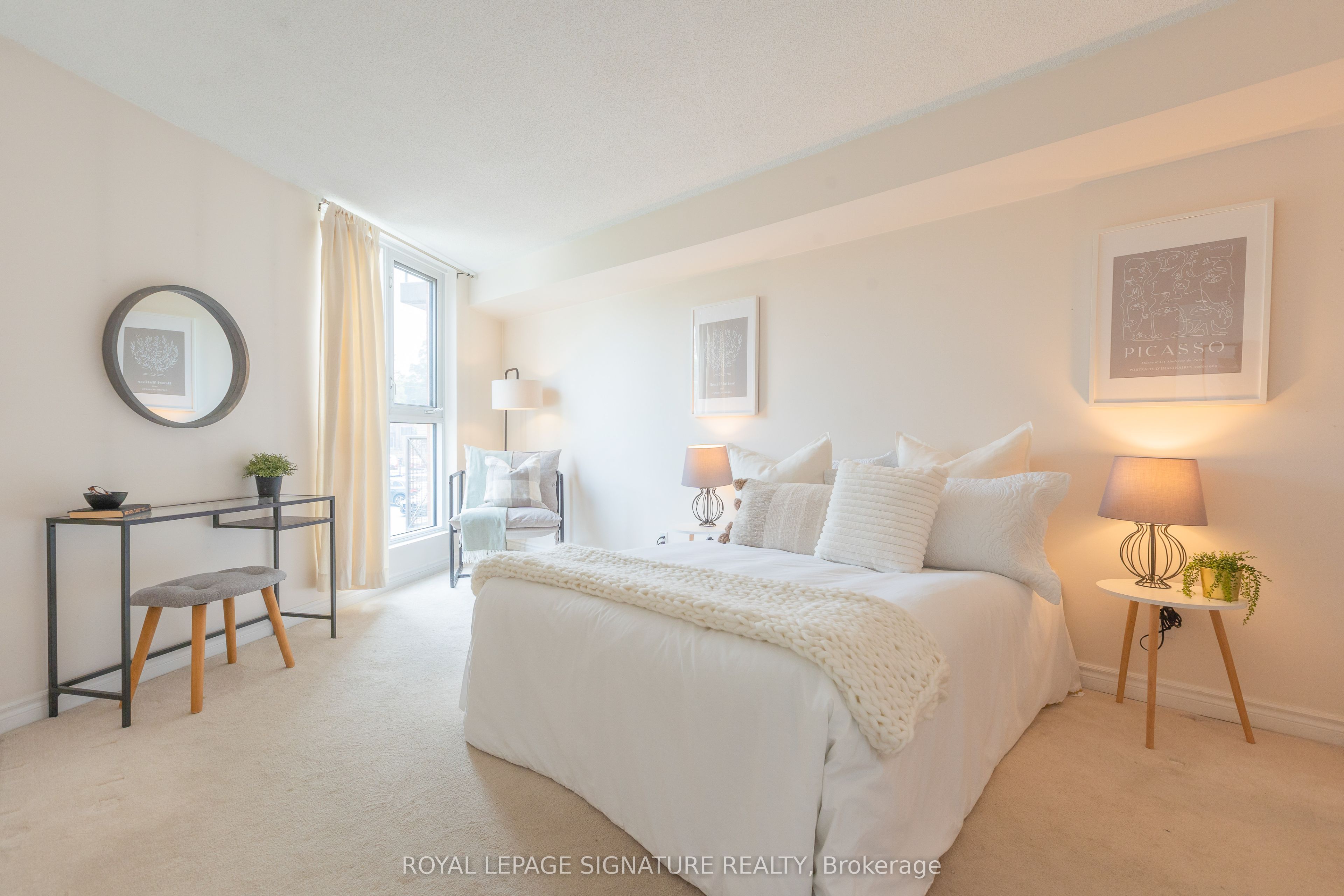 #206 - 356 Mcrae Drive Property Photo 12