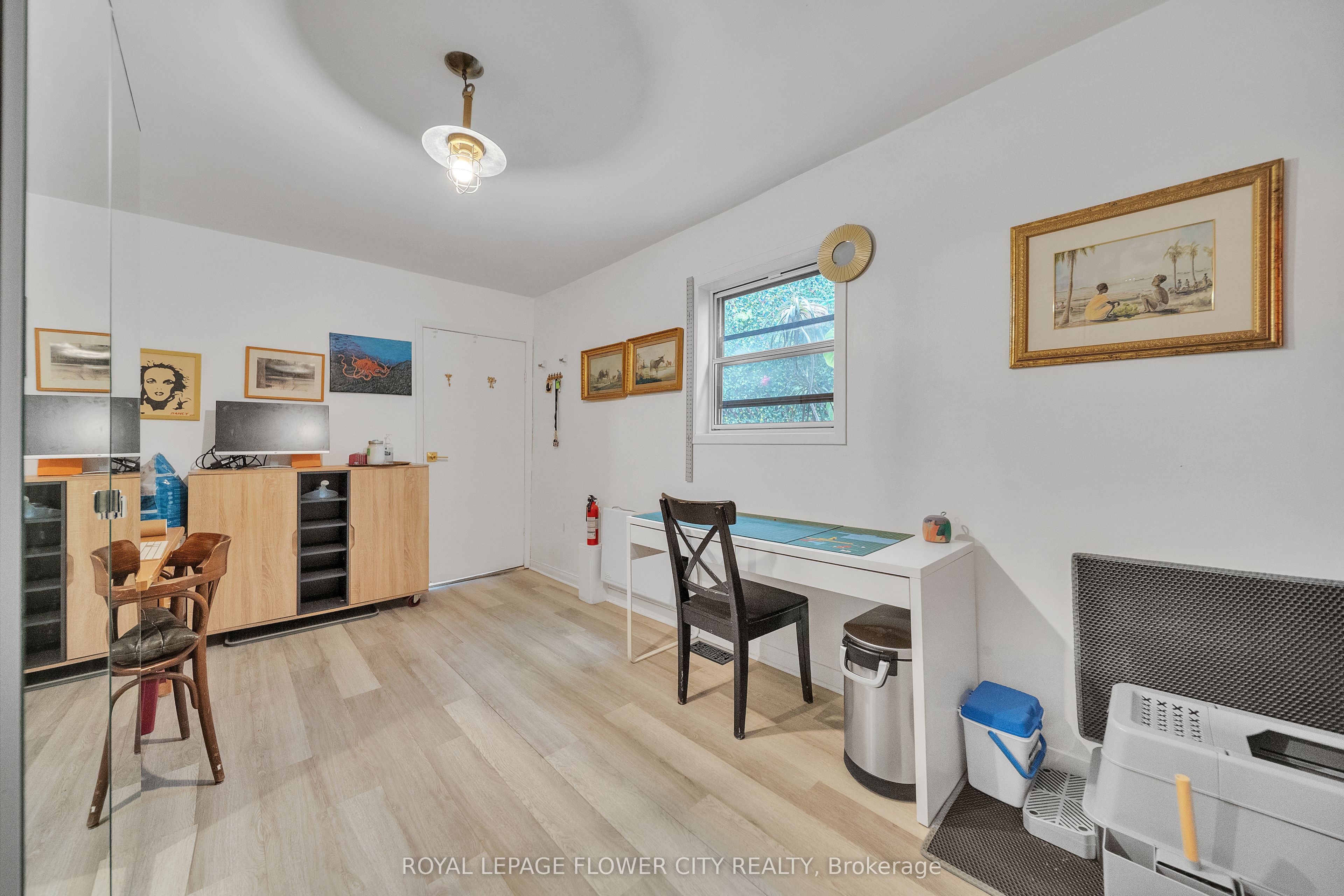 500 Dufferin Street Property Photo 18