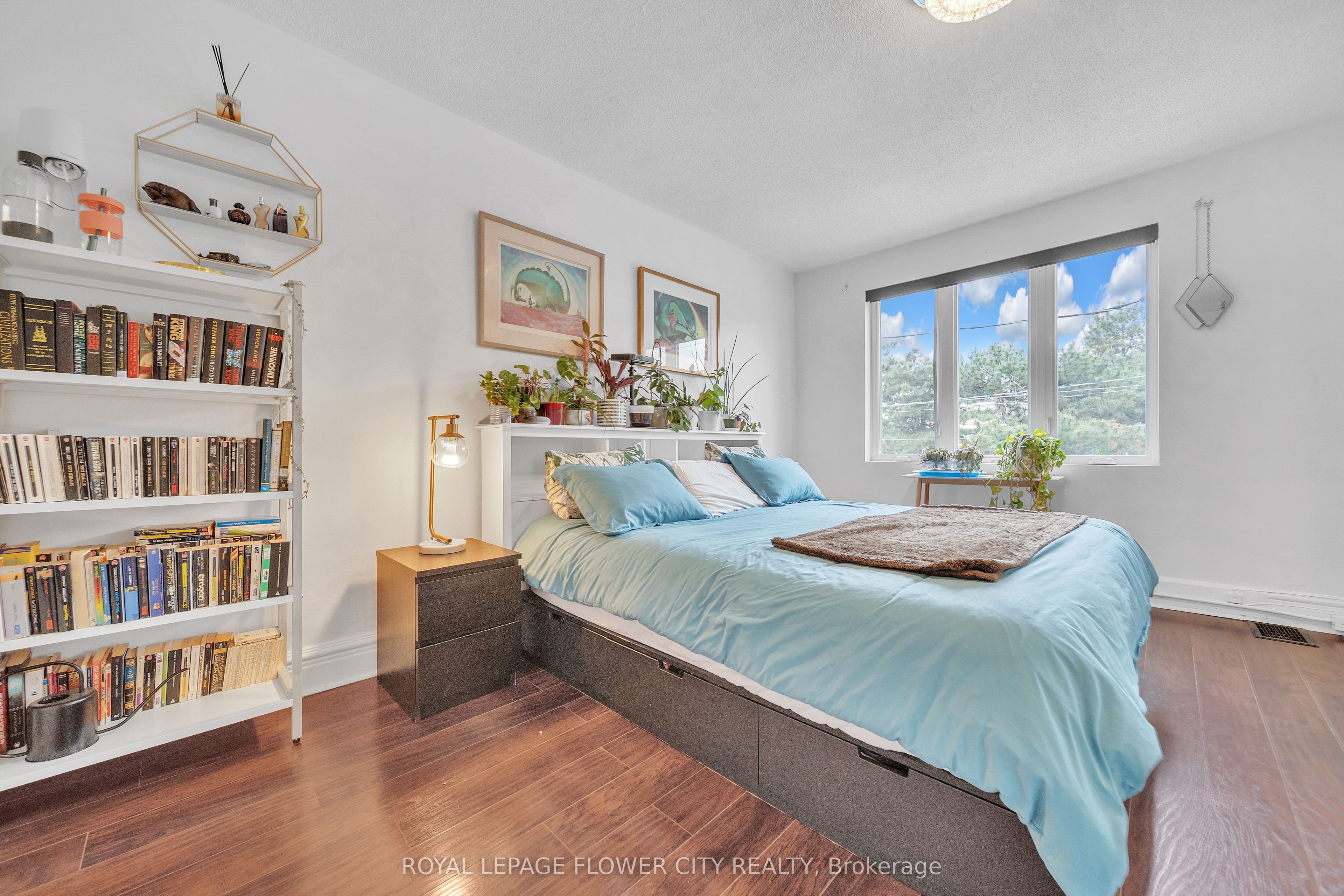 500 Dufferin Street Property Photo 30
