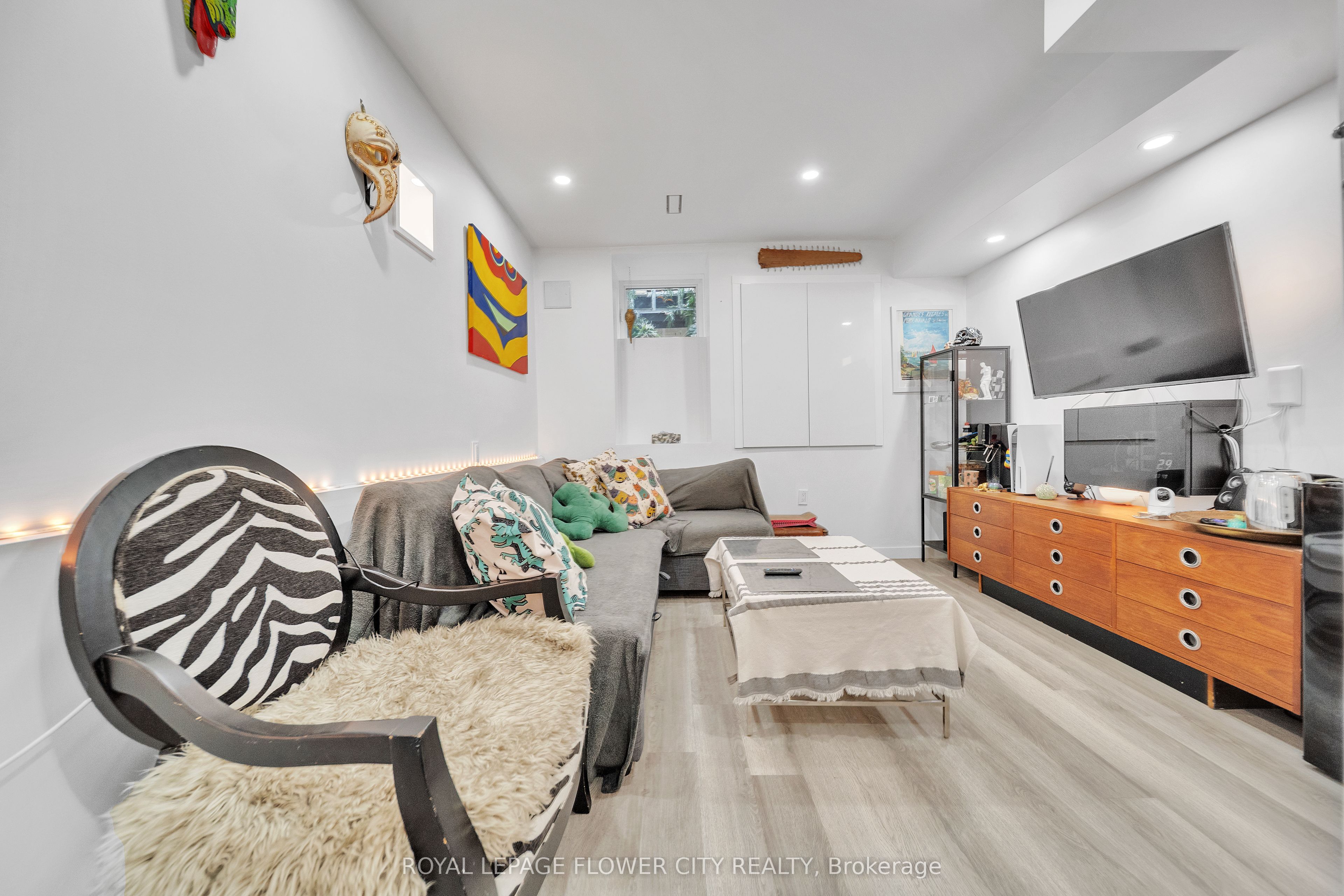 500 Dufferin Street Property Photo 37