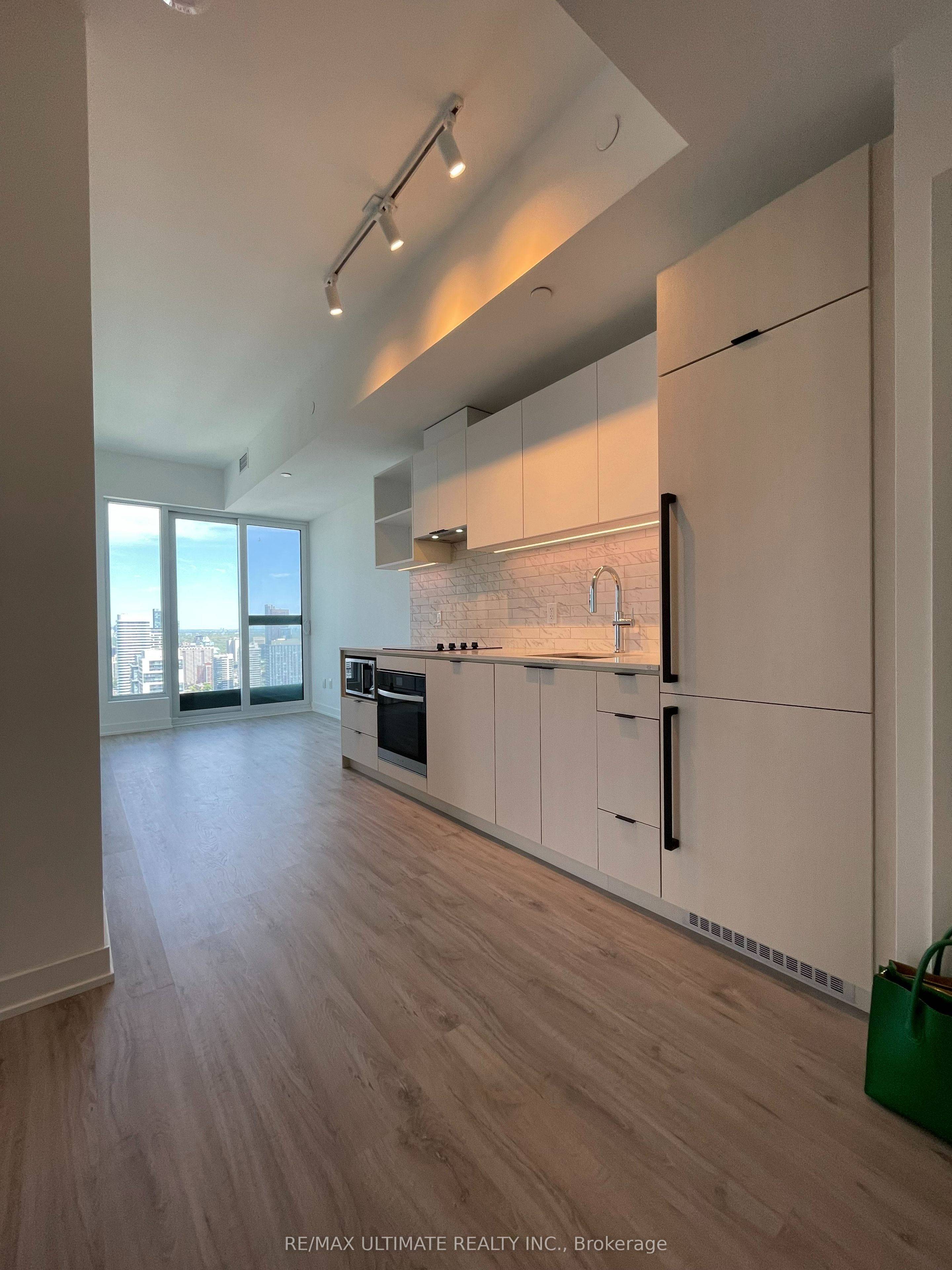 #4903 - 252 Church Street Property Photo 1
