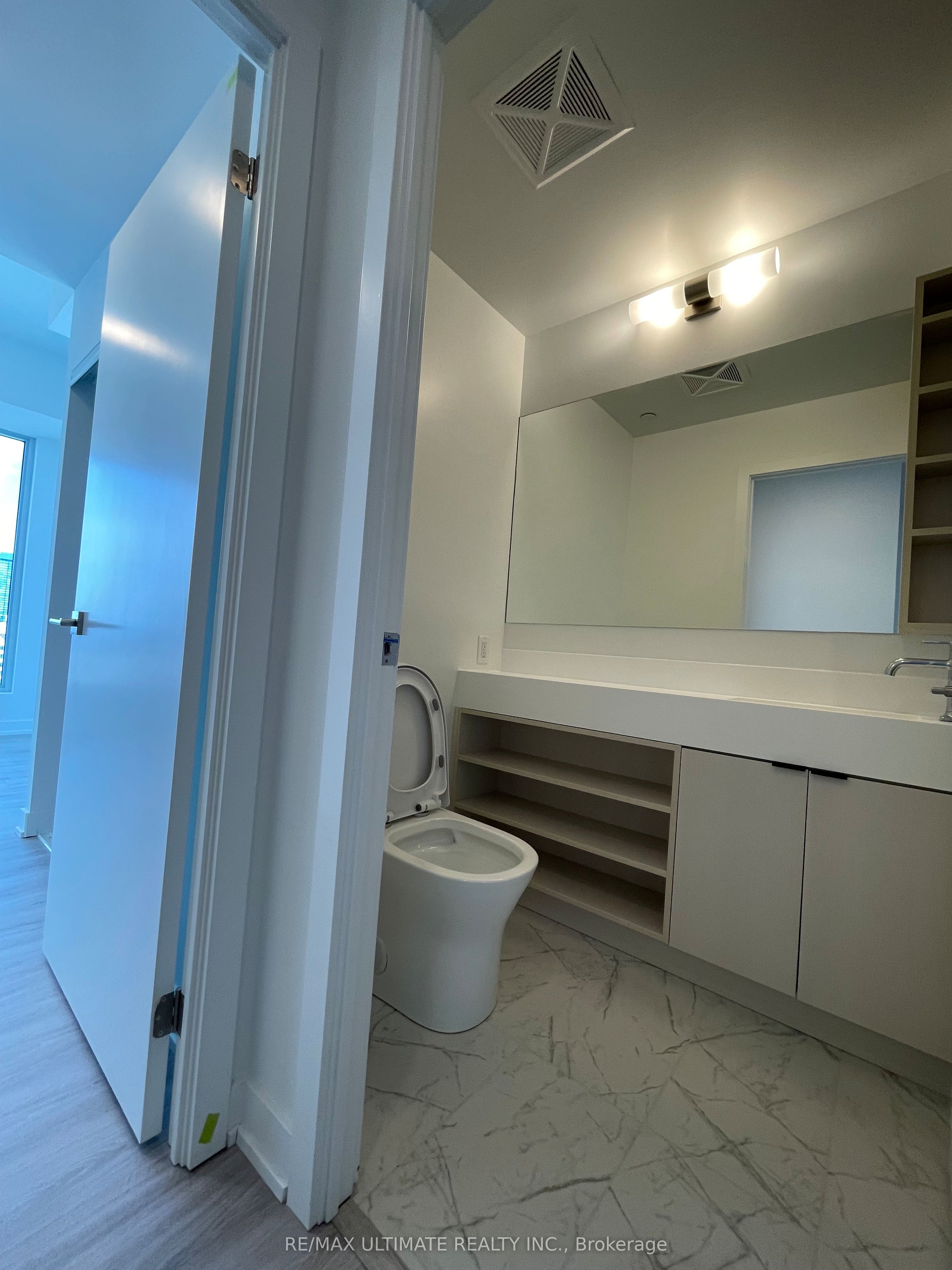 #4903 - 252 Church Street Property Photo 13