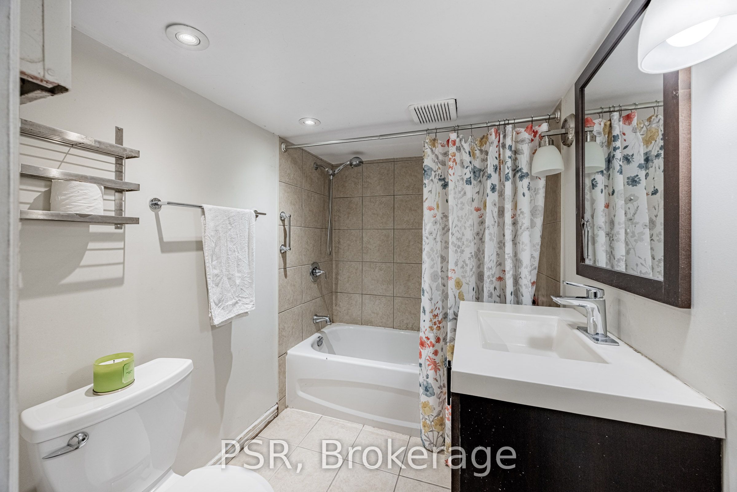 285 Robina Avenue Property Photo 10