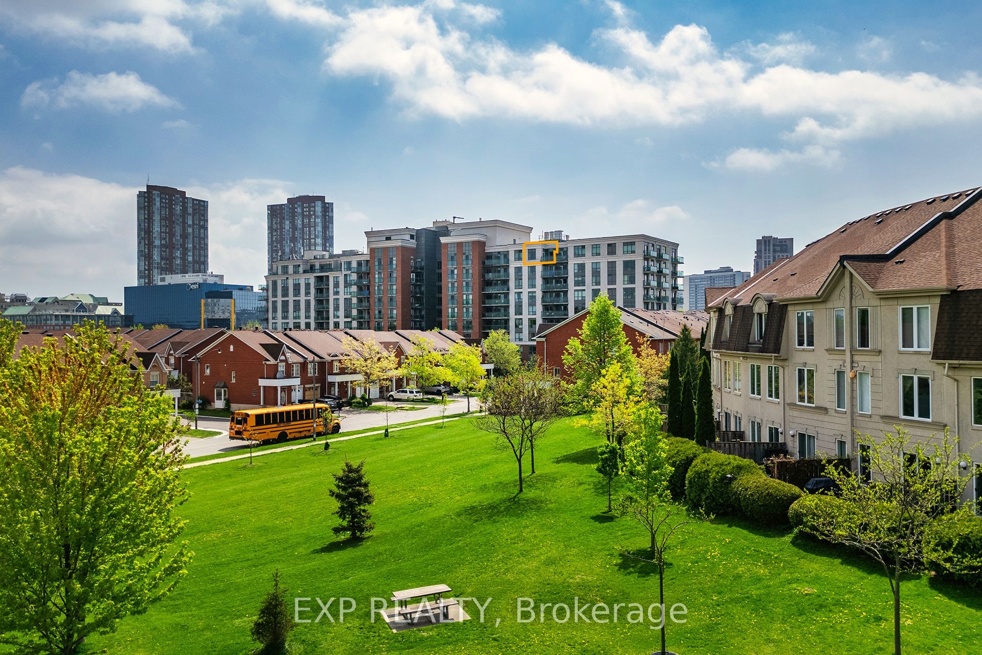 #926 - 120 Dallimore Circle Property Photo 1