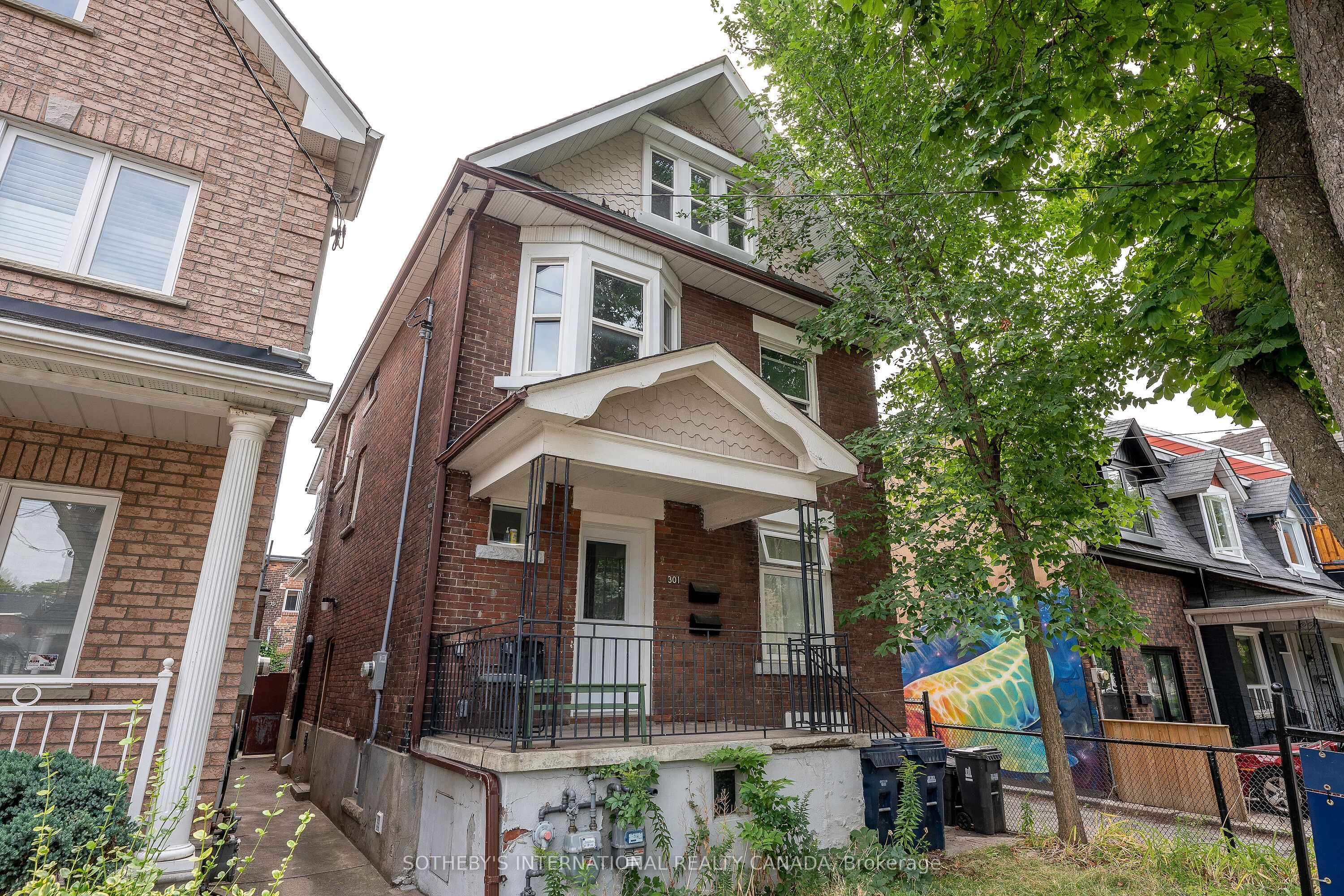 #lower - 301 Euclid Avenue Property Photo 1