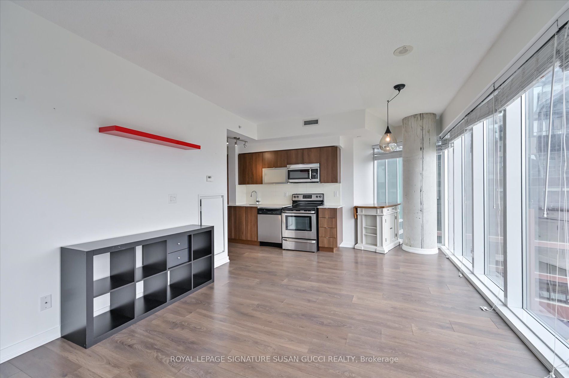 #615 - 150 East Liberty Street Property Photo 9