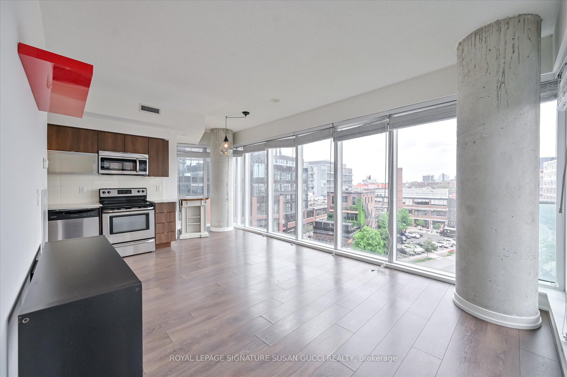 #615 - 150 East Liberty Street Property Photo 11