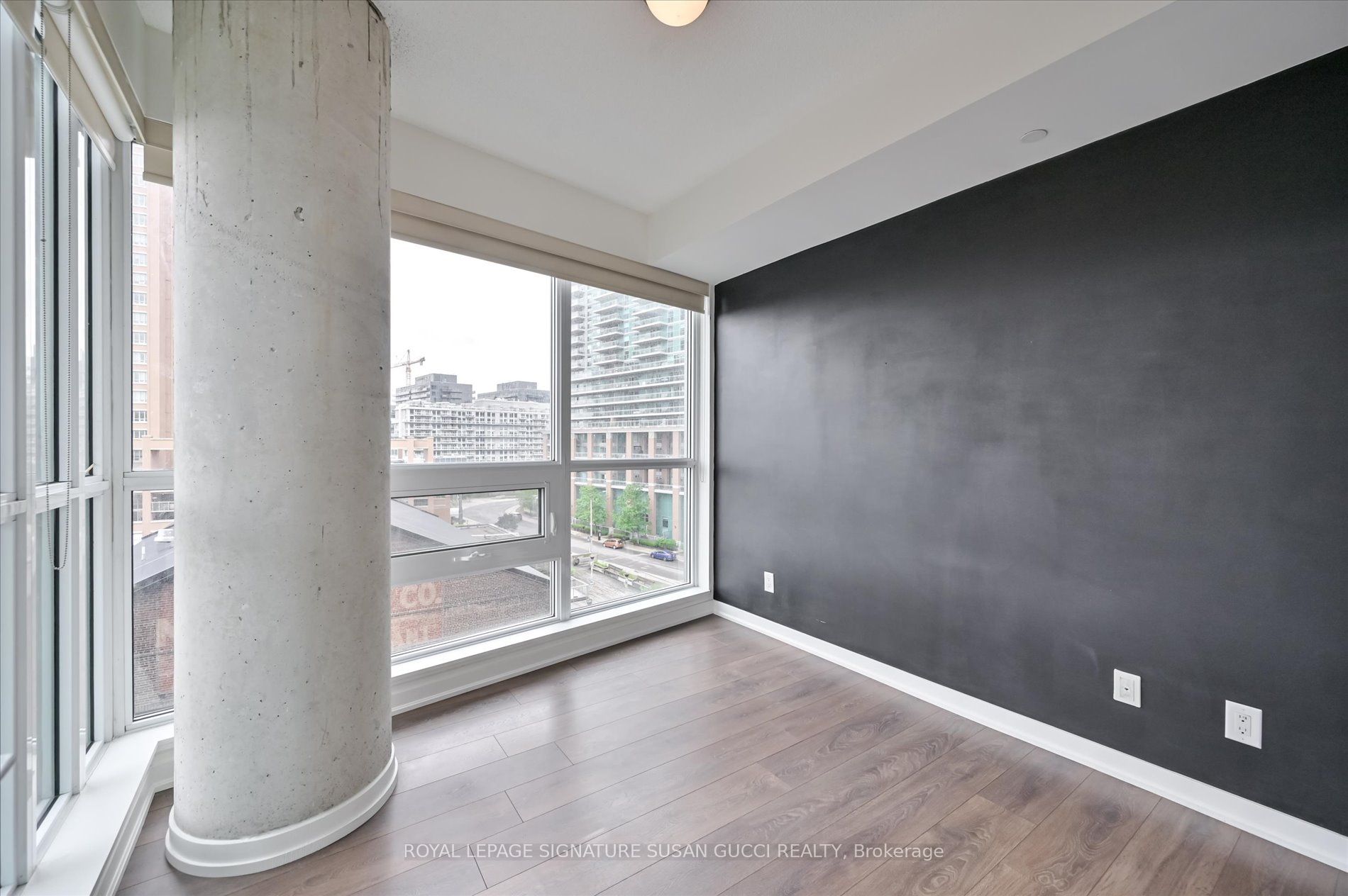 #615 - 150 East Liberty Street Property Photo 12