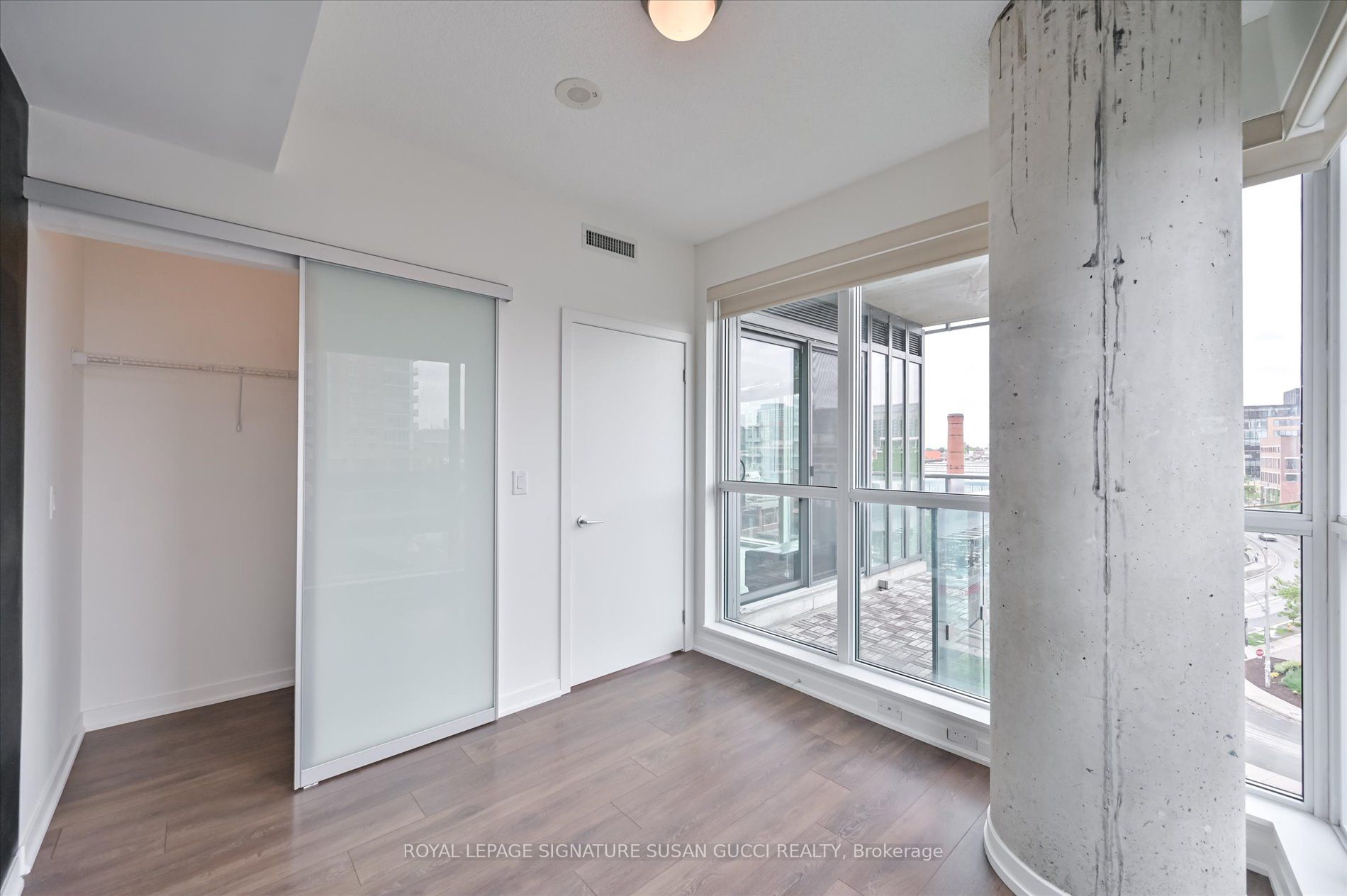 #615 - 150 East Liberty Street Property Photo 13