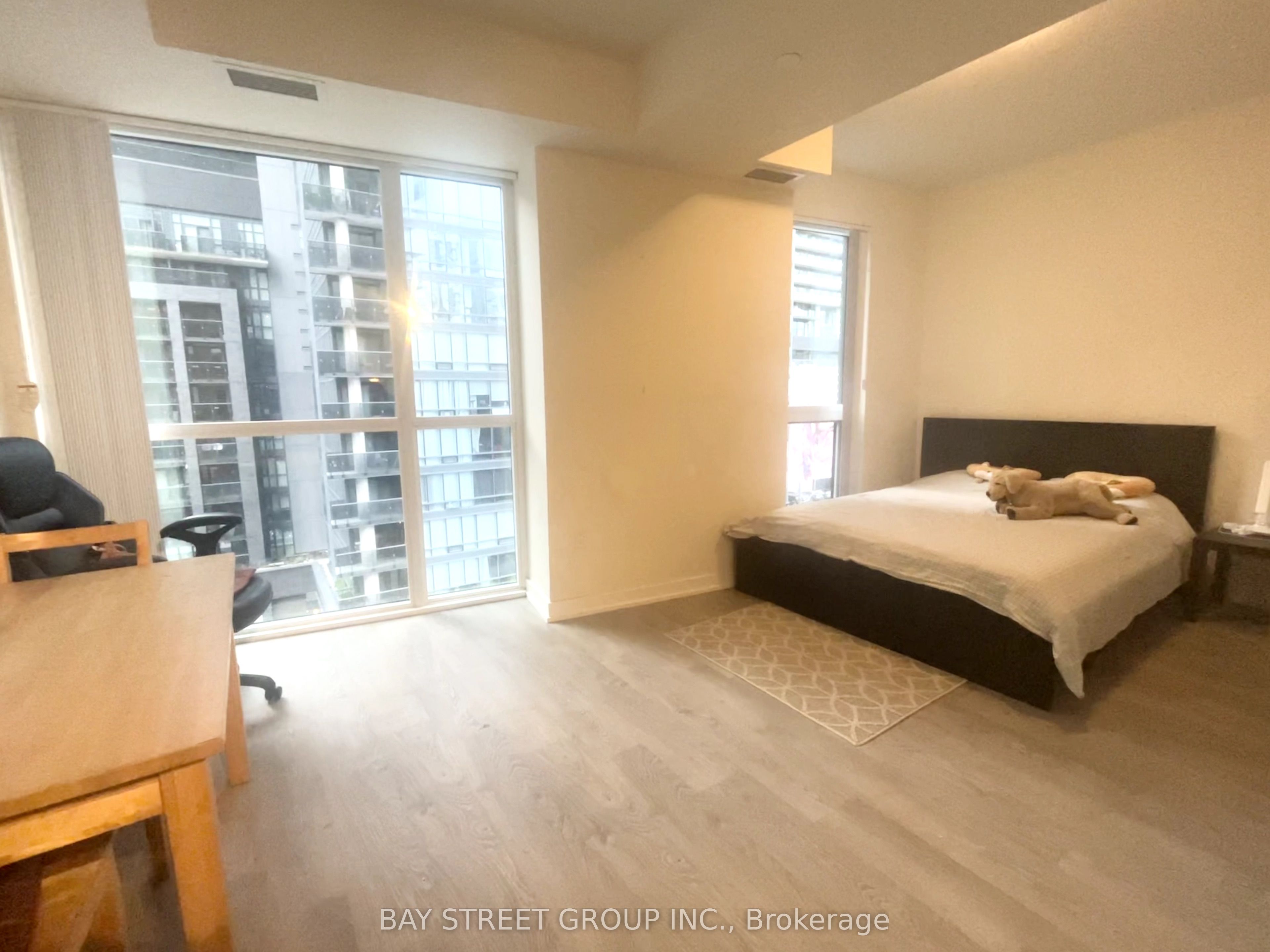 #506 - 99 John Street Property Photo 3