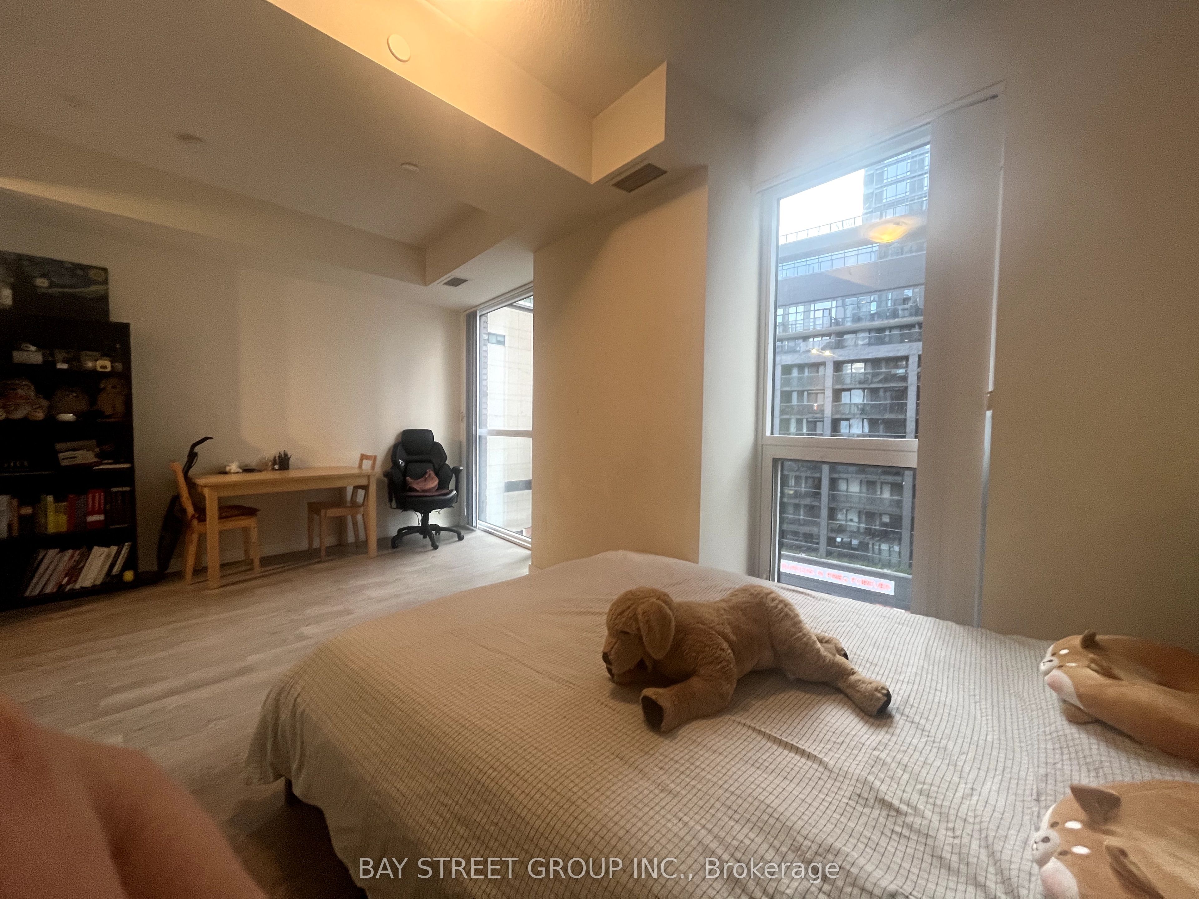 #506 - 99 John Street Property Photo 4