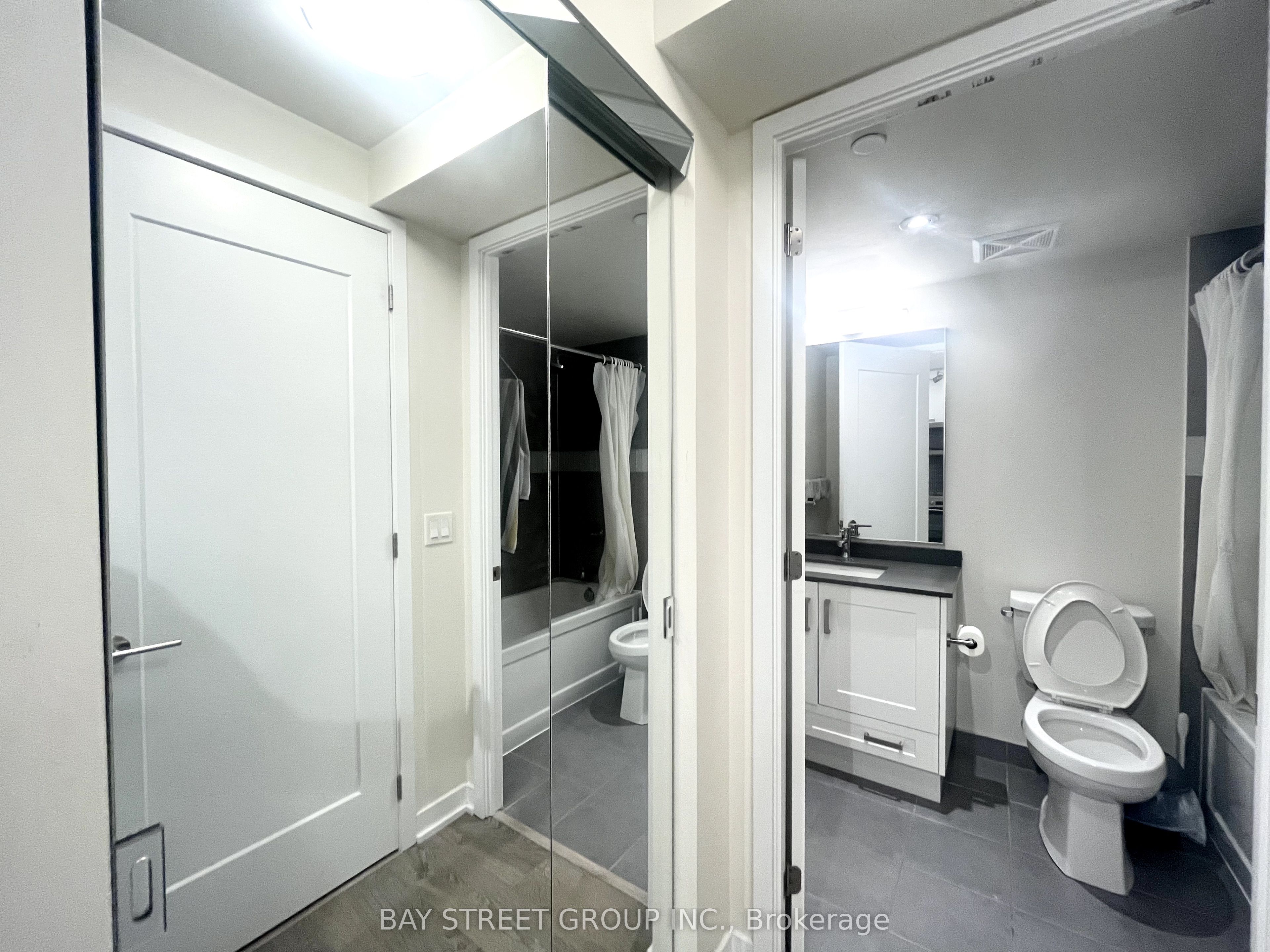 #506 - 99 John Street Property Photo 8