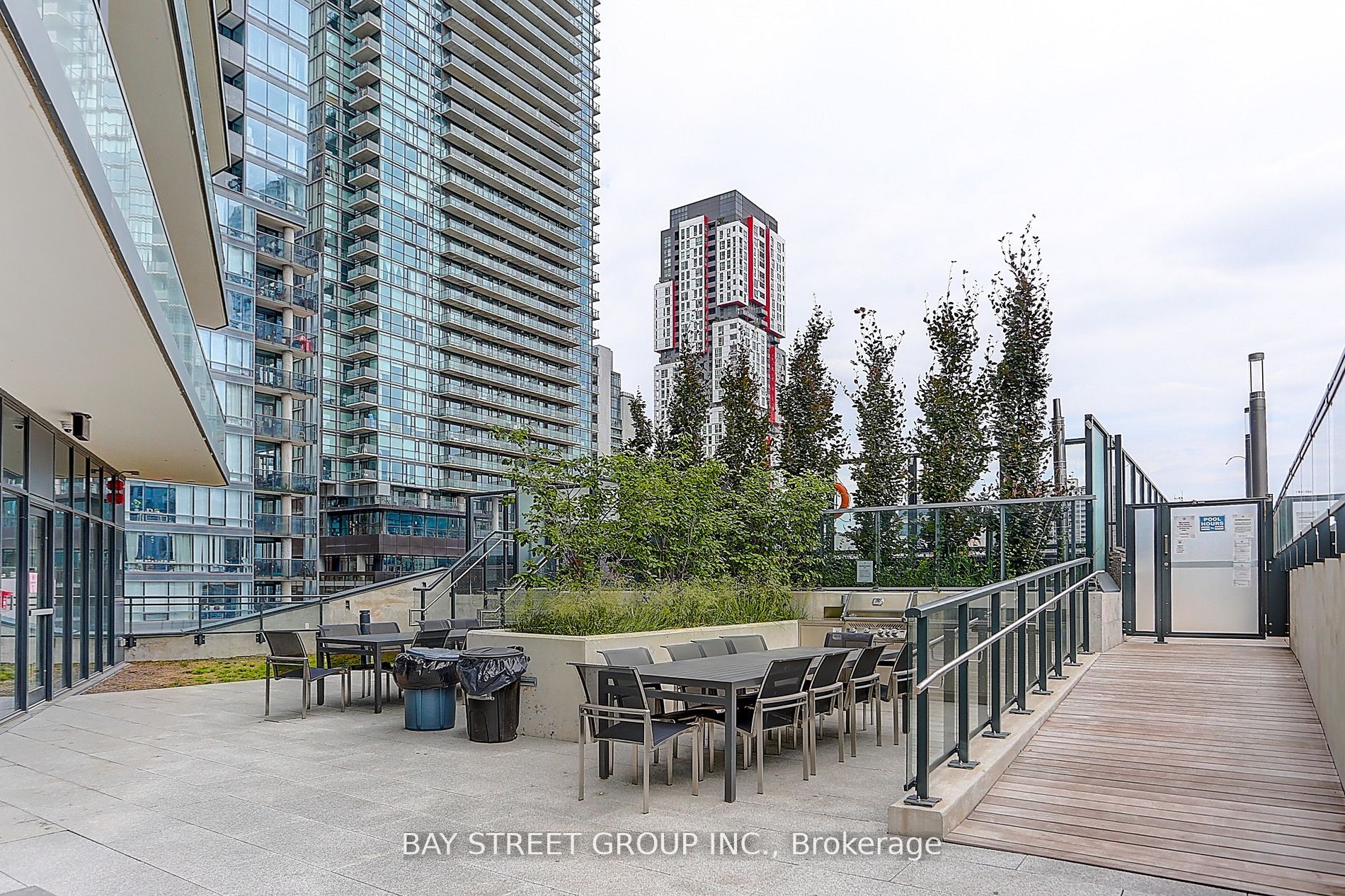 #506 - 99 John Street Property Photo 15