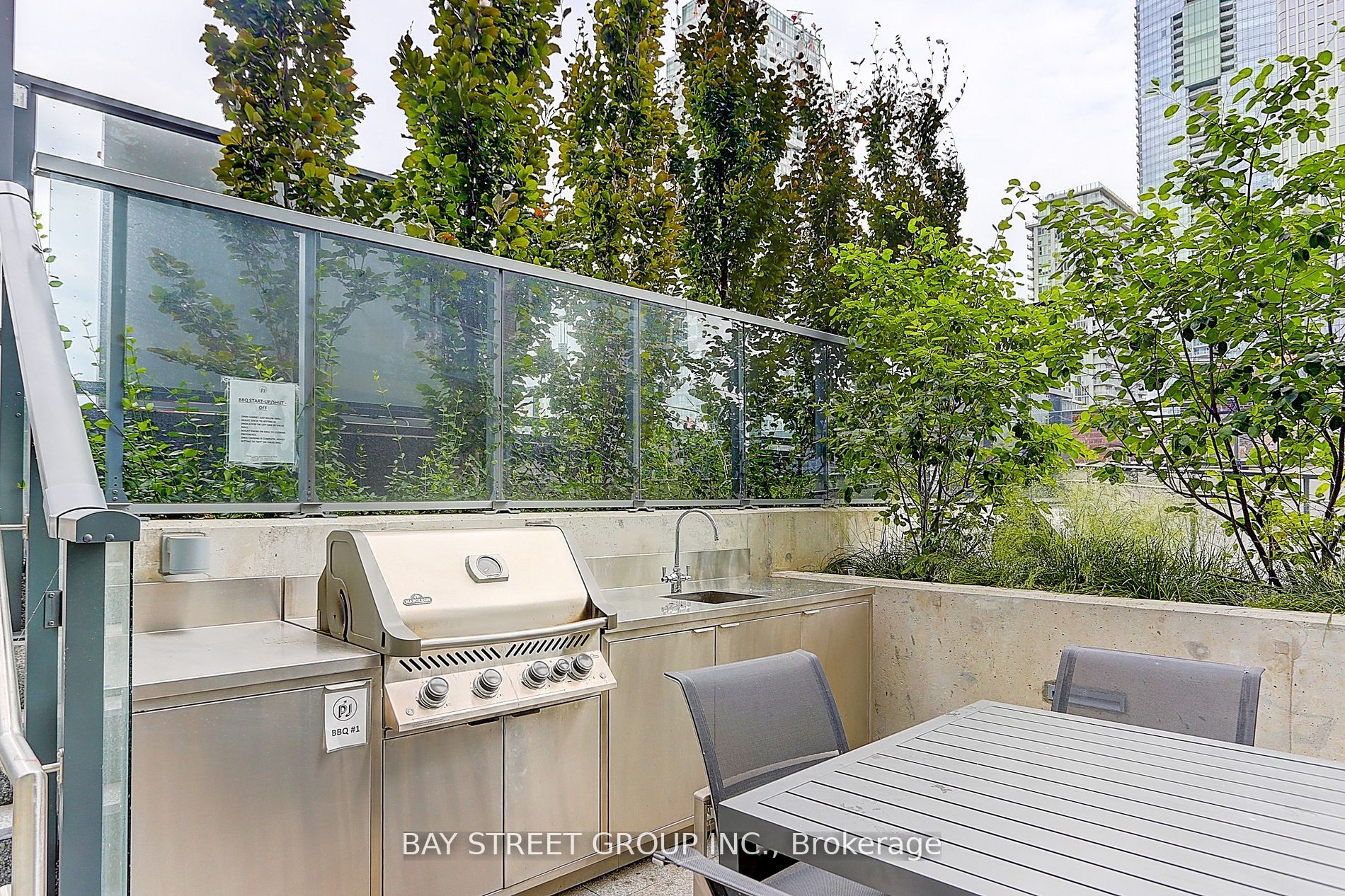 #506 - 99 John Street Property Photo 16