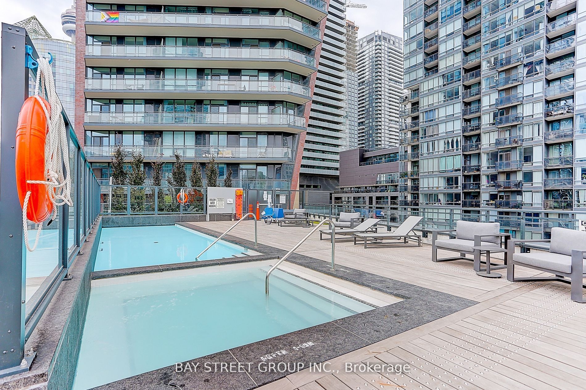 #506 - 99 John Street Property Photo 18