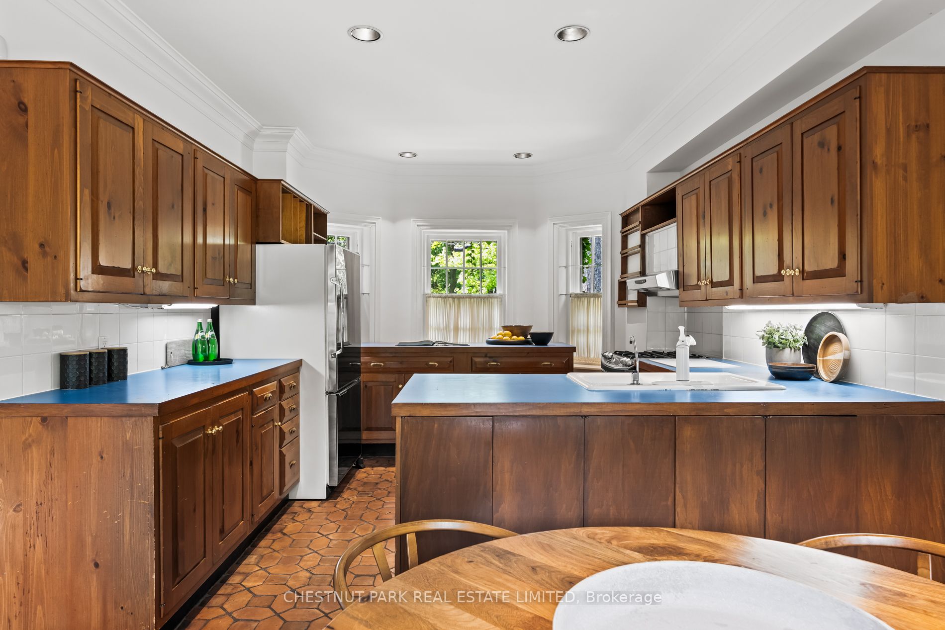 49 Roxborough Street Property Photo 16
