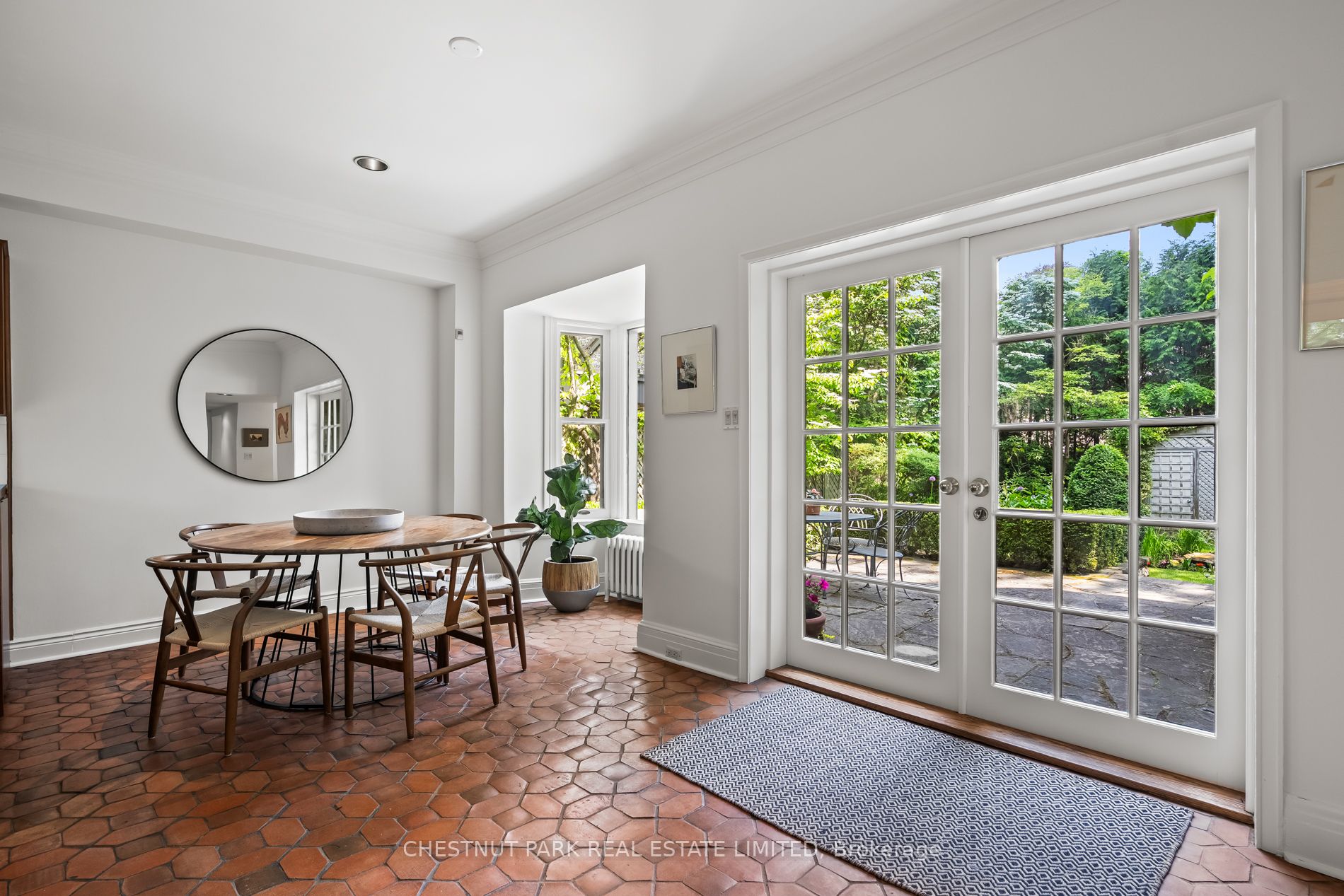 49 Roxborough Street Property Photo 19